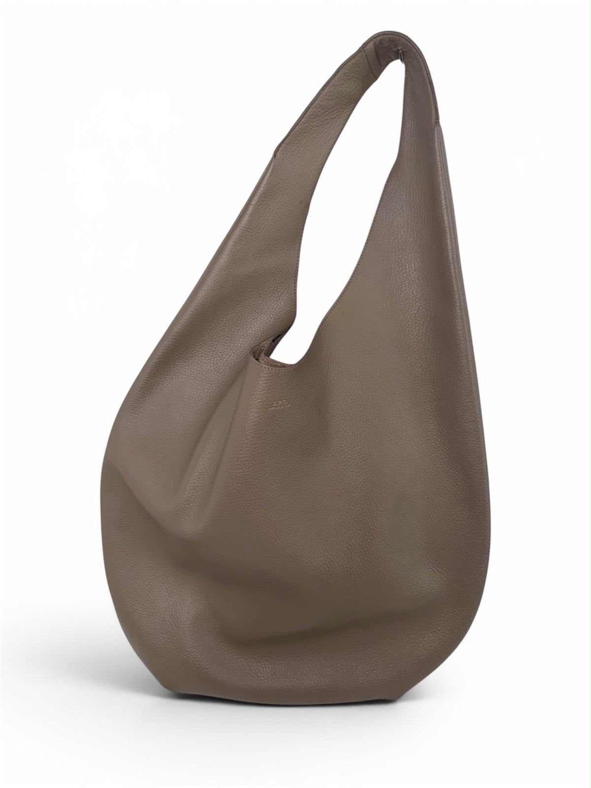 A.P.C. Le Neige Grained Leather Tote Bag in Dark Taupe A.P.C. Le Neige Grained Leather Tote Bag in Dark Taupe