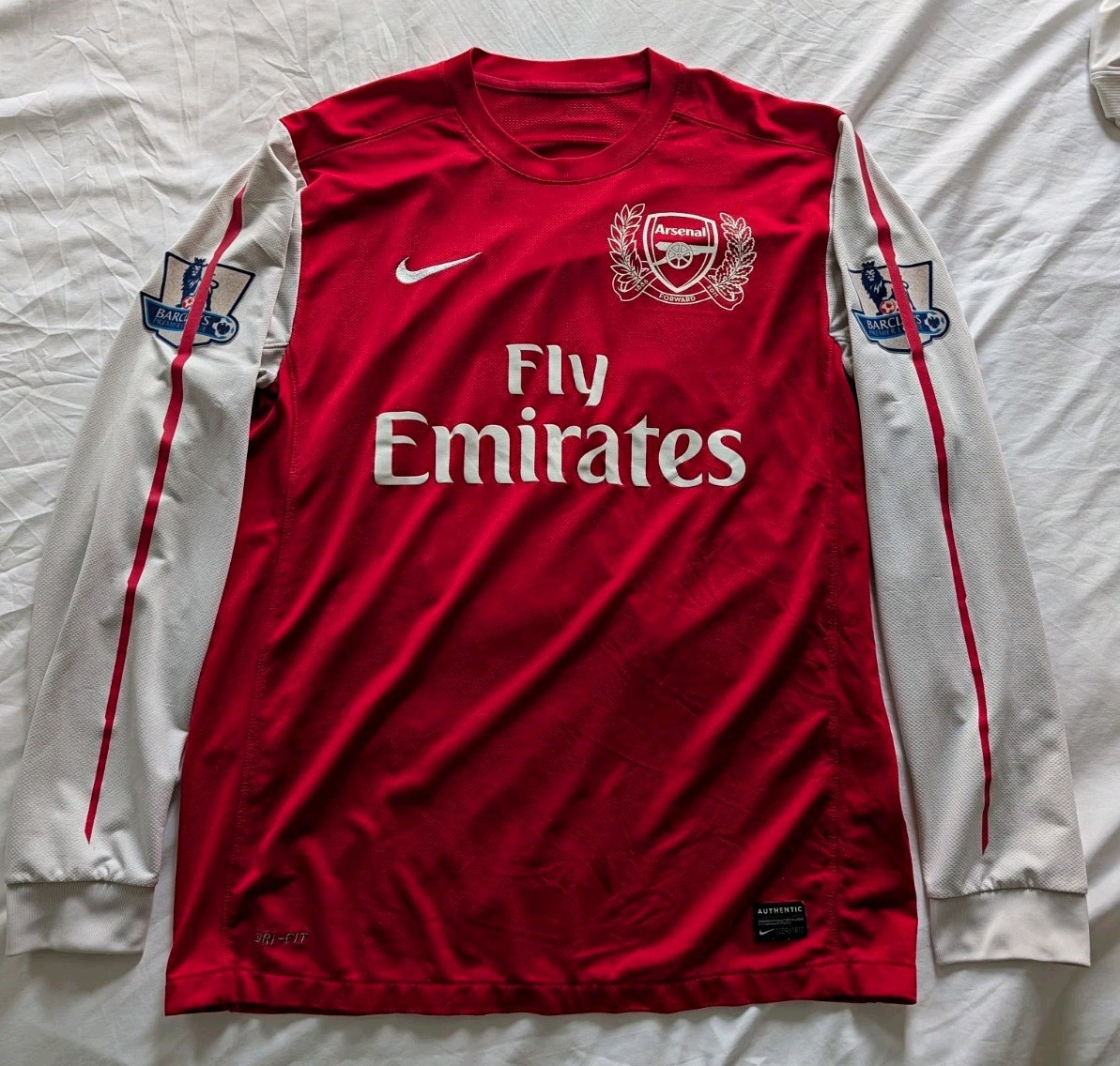 Nike Arsenal 2011/12 Van Persie Men\'s Soccer Jersey Long Sleeve Dri-FIT Size L
