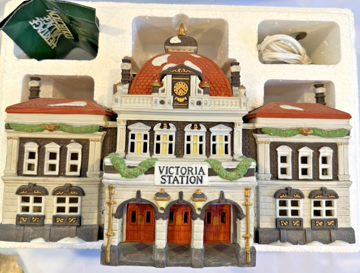 Dept. 56 Dickens Village Victoria Station *RETIRED* Christmas Village 🎄🎅🏽