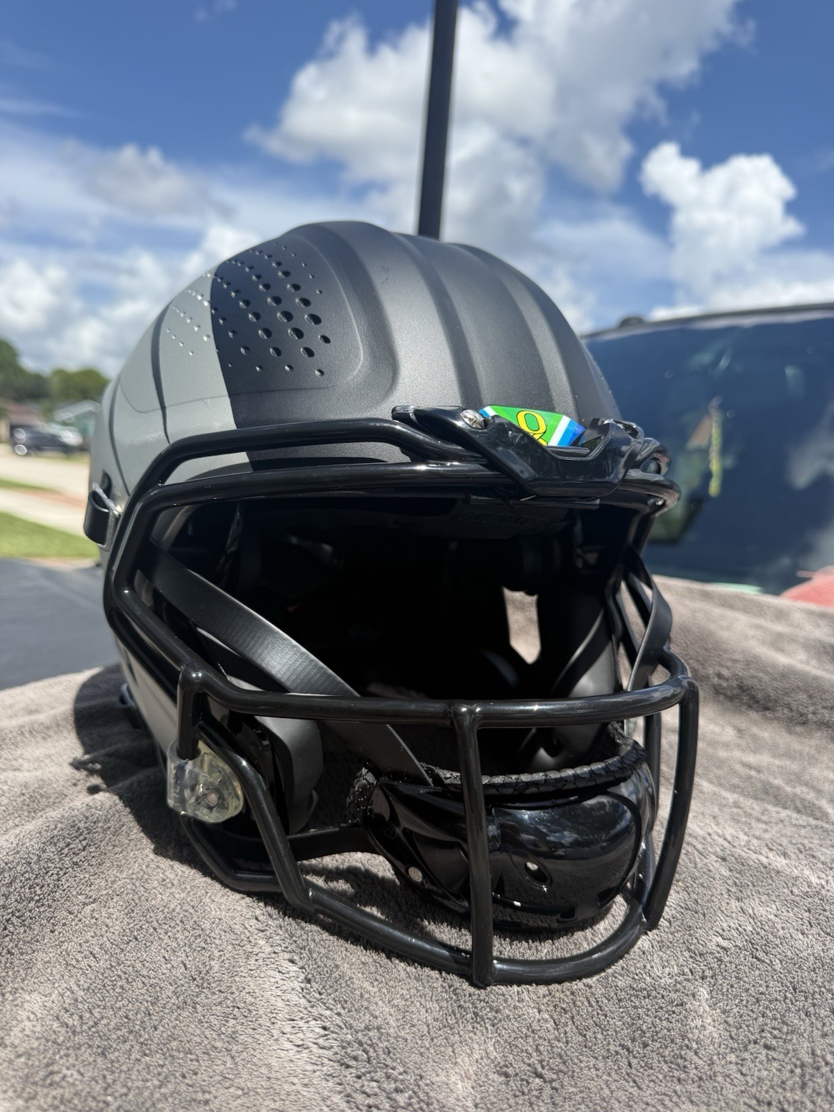 OREGON DUCKS VICIS ZERO 2 STOMP OUT CANCER DILLON GABRIEL FOOTBALL HELMET RARE