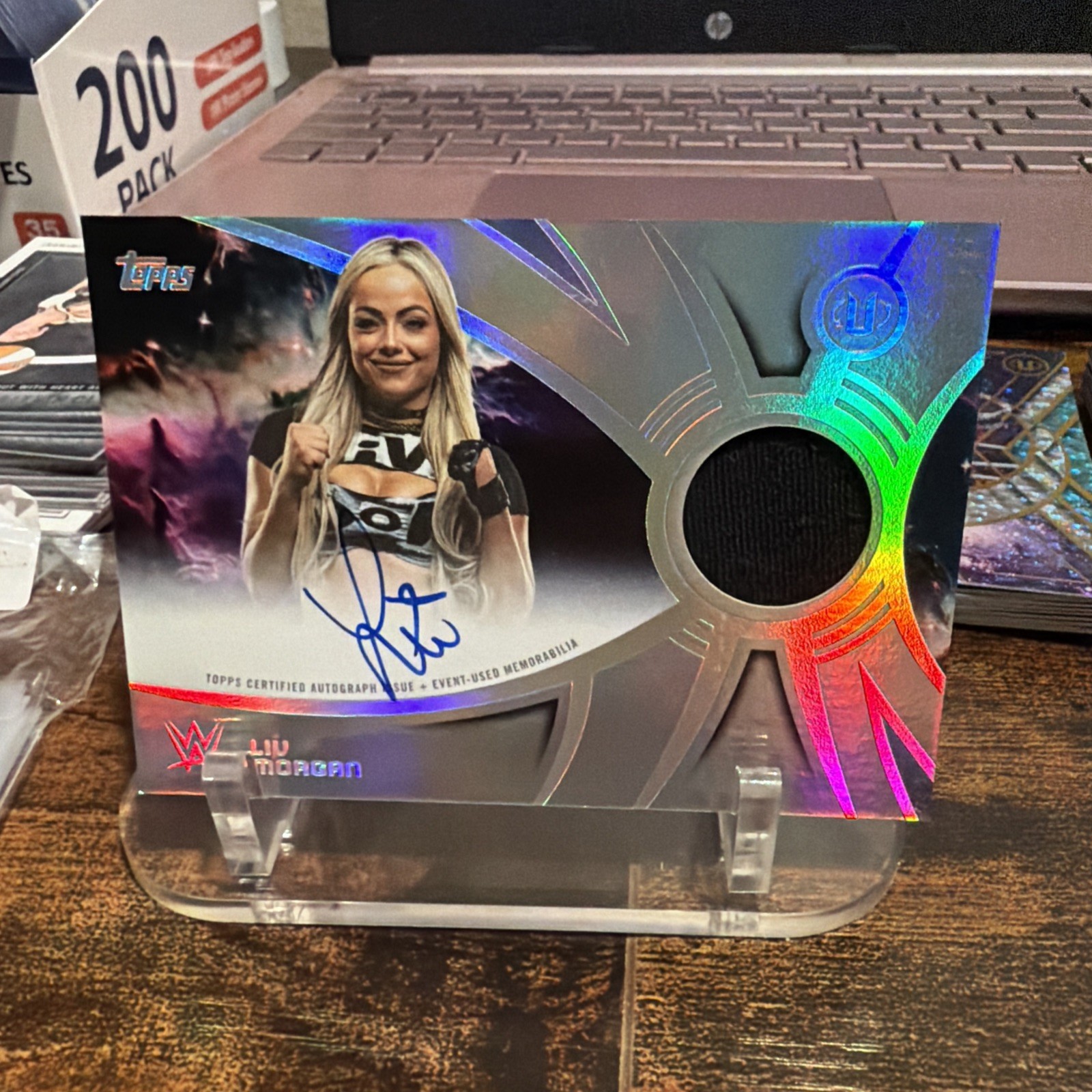 Topps WWE Universe 2026 Liv Morgan Superstar Relic Signatures Auto SRS-LM