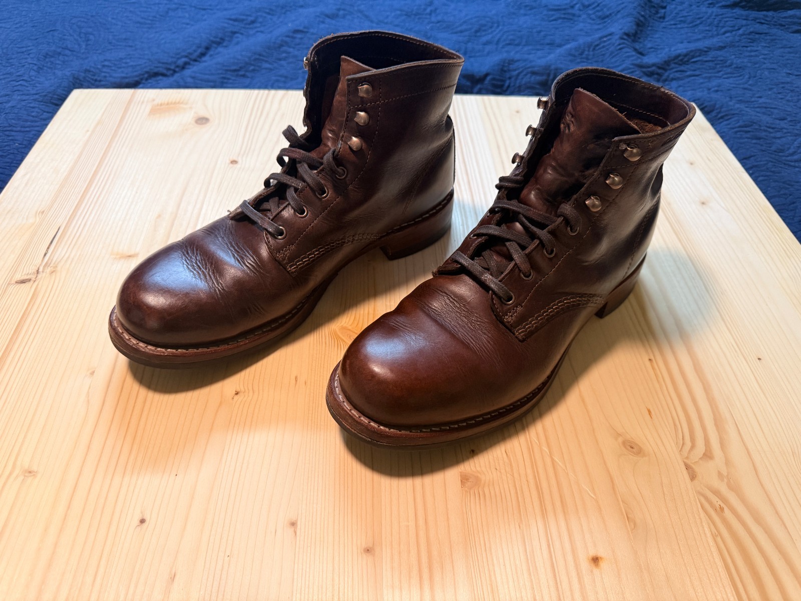 Wolverine 1000 Mile Men\'s 10.5D Brown Leather Vibram Boots Free Same-Day Ship