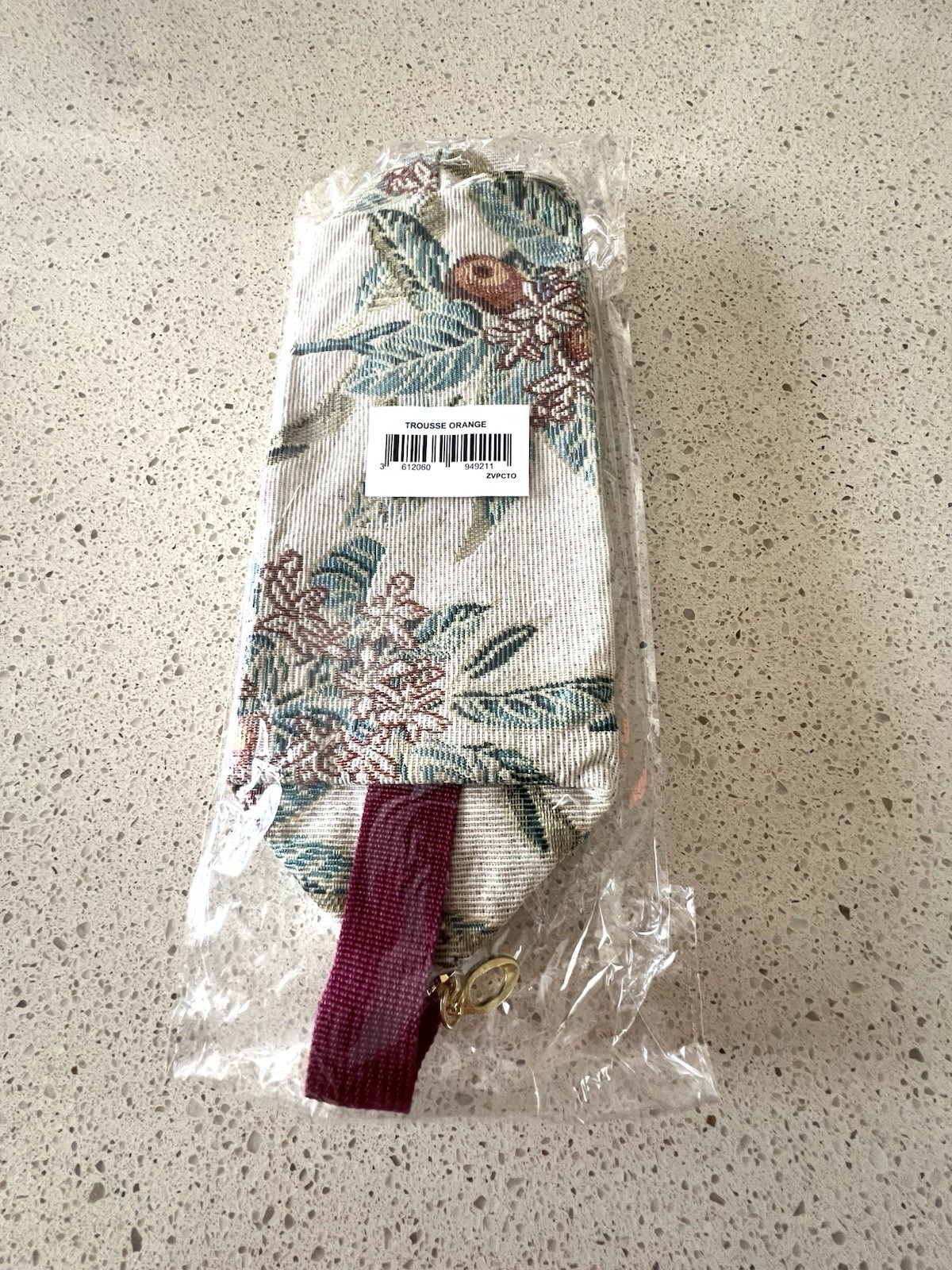 FRAGONARD PERFUMEUR Travel Storage Zip Pouch Cosmetic Bag 8x4x4 New In Package FRAGONARD PERFUMEUR Travel Storage Zip Pouch Cosmetic Bag 8x4x4 New In Package