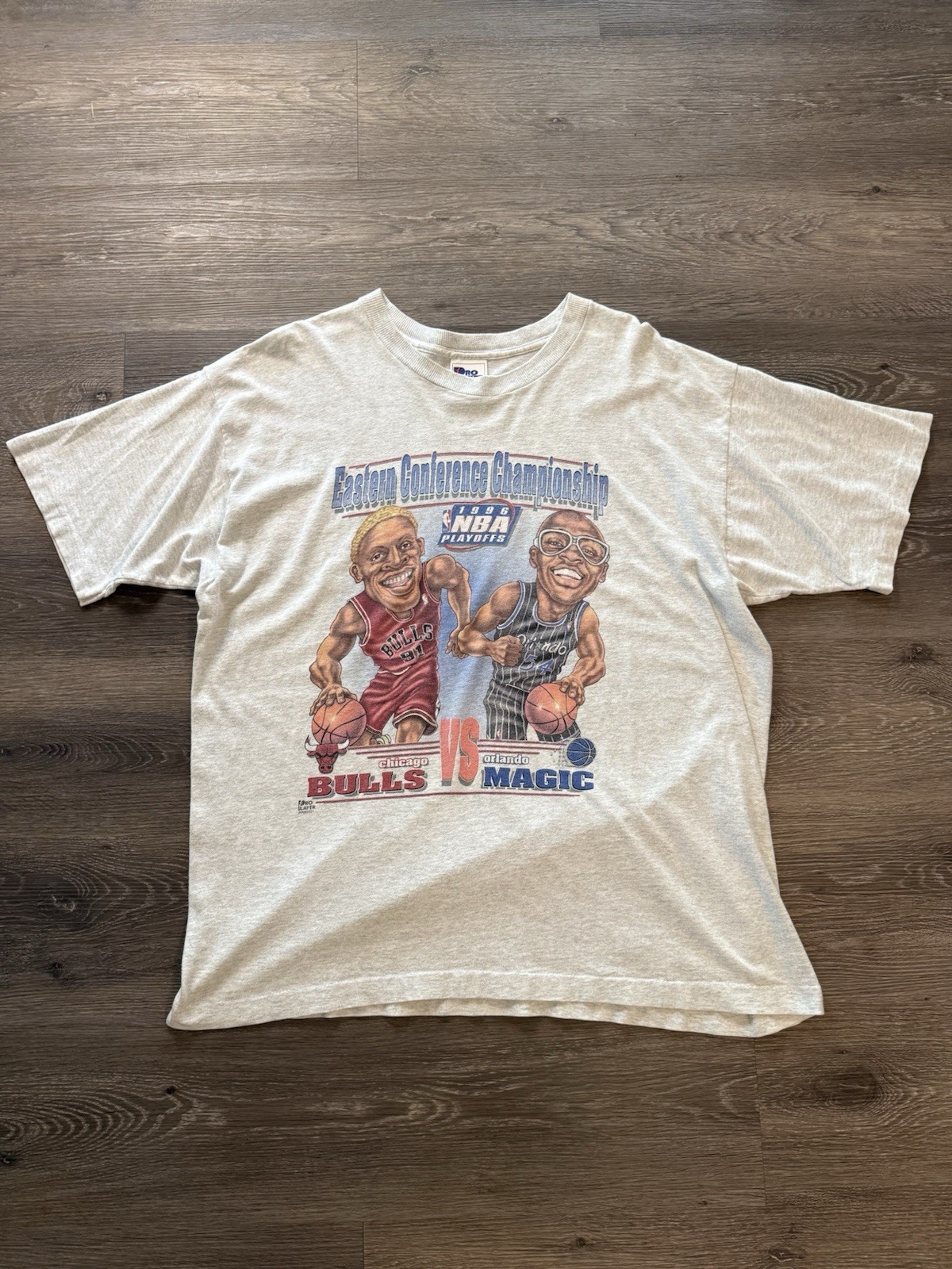 VINTAGE 1996 Magic Bulls East Conf Finals Caricature T-shirt Rodman Grant sz XL VINTAGE 1996 Magic Bulls East Conf Finals Caricature T-shirt Rodman Grant sz XL