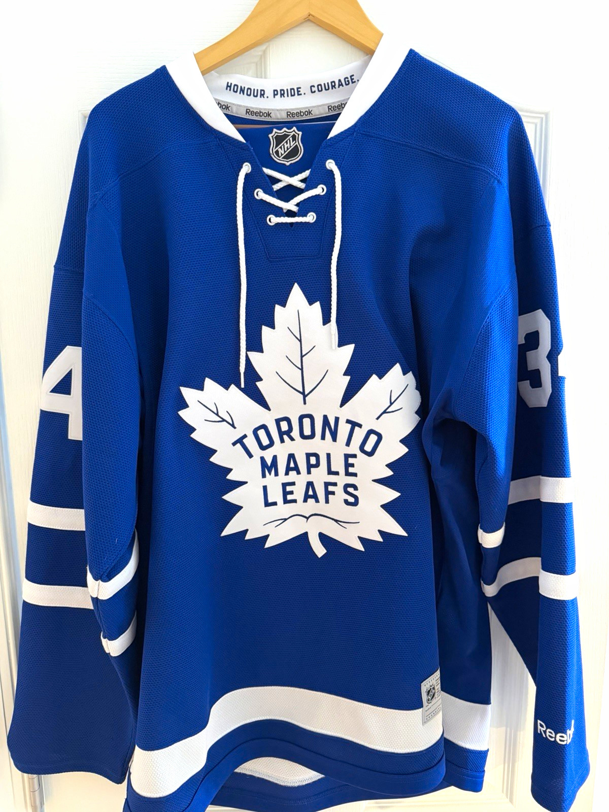 Reebok Toronto Maple Leafs Auston Matthews #34 NHL Jersey Blue/White L