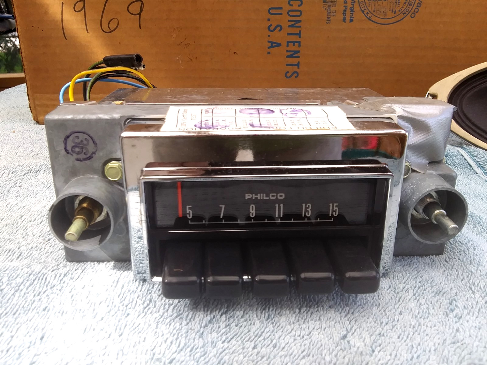 NOS Ford AM Radio Kit 1969 Torino Cobra Fairlane Ranchero Falcon Montego Comet