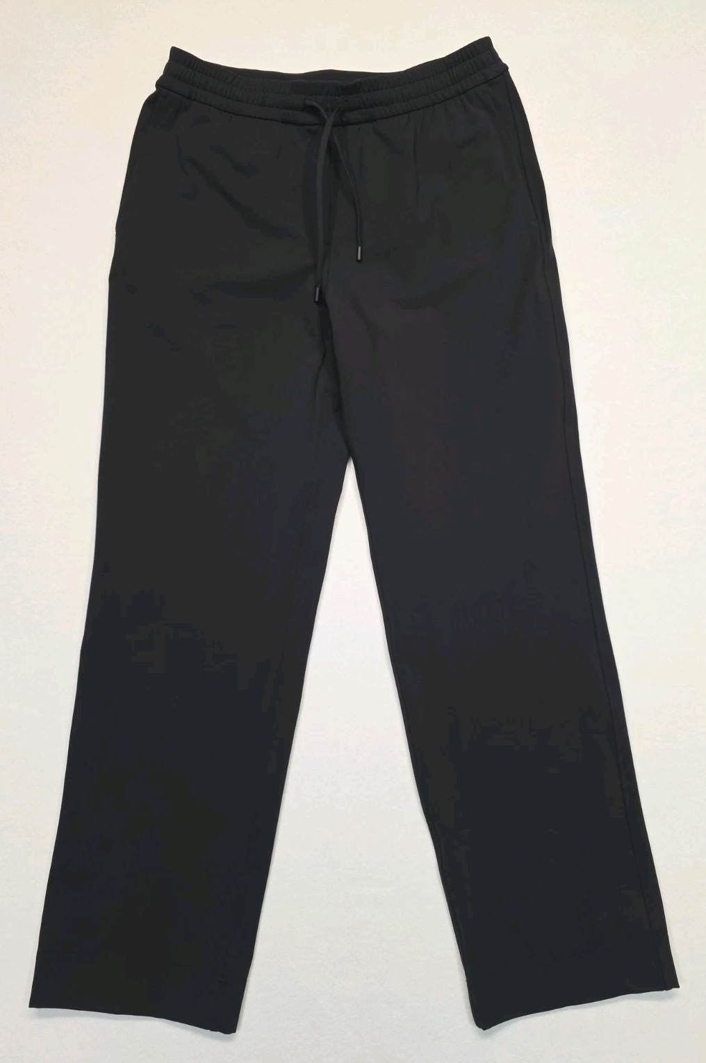 Lululemon Straight-Leg MR Luxtreme Pant Regular Black Medium NWOT Lululemon Straight-Leg MR Luxtreme Pant Regular Black Medium NWOT
