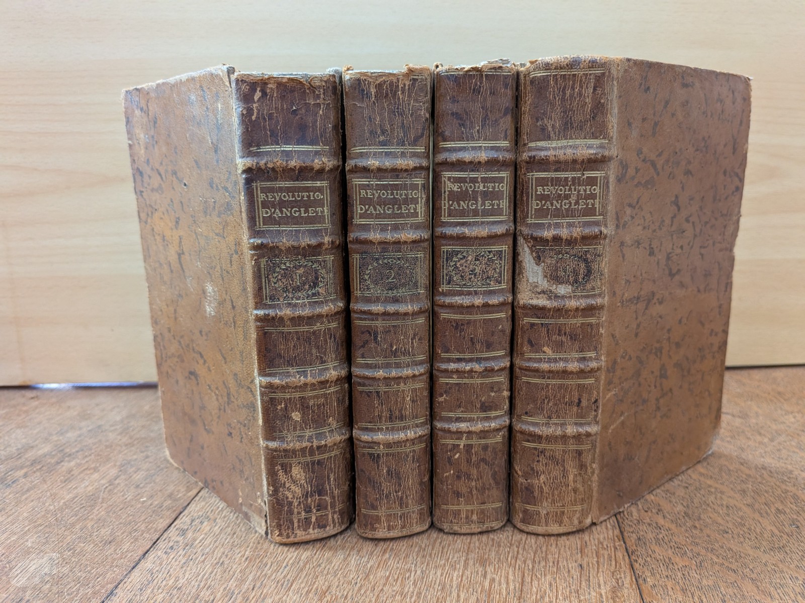 antique book-the P. d\'Orléans-History of the Revolutions of England 4/4-1777-...