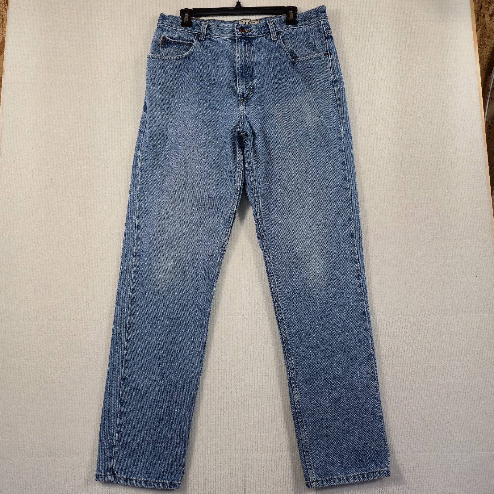 L.L. Bean Classic Fit Jeans Mens 35x34 Blue Denim Cotton 5 Pocket Outdoor Travel L.L. Bean Classic Fit Jeans Mens 35x34 Blue Denim Cotton 5 Pocket Outdoor Travel