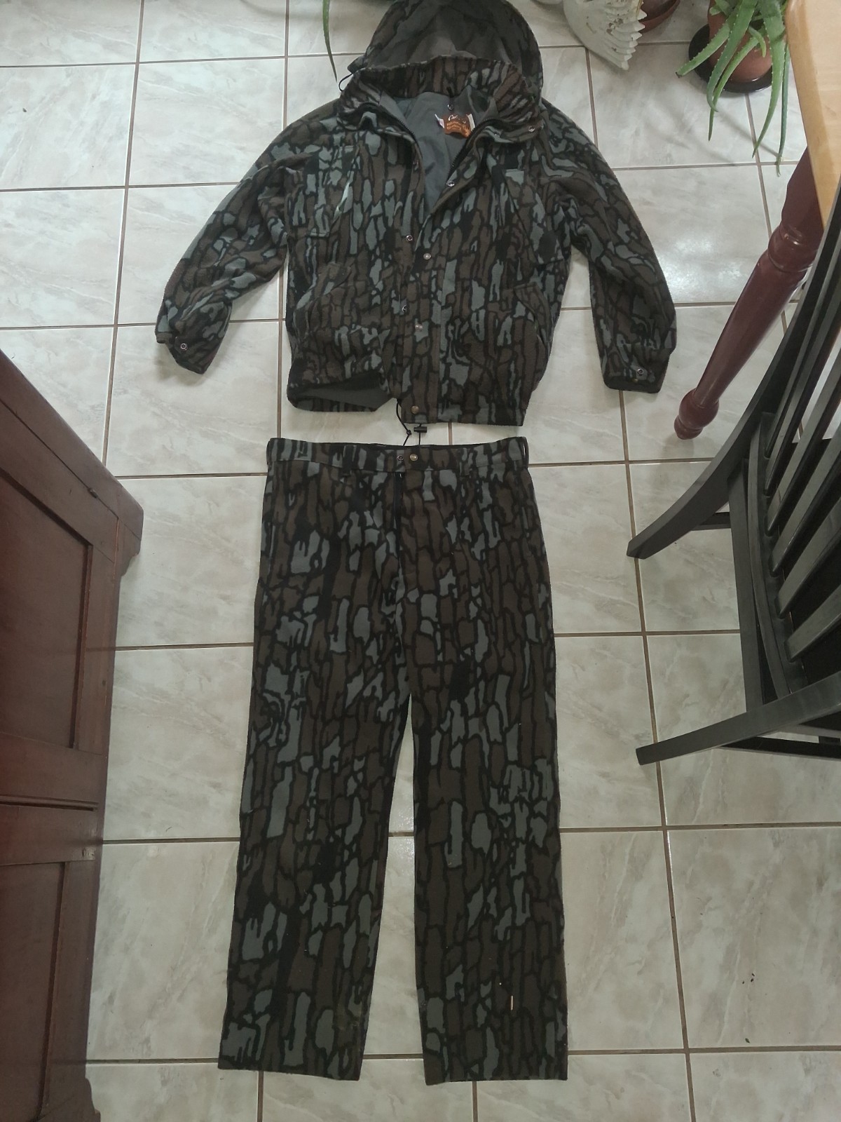 VINTAGE CABELAS WHITETAIL TREBARK FLEECE  JACKET /PANT Set