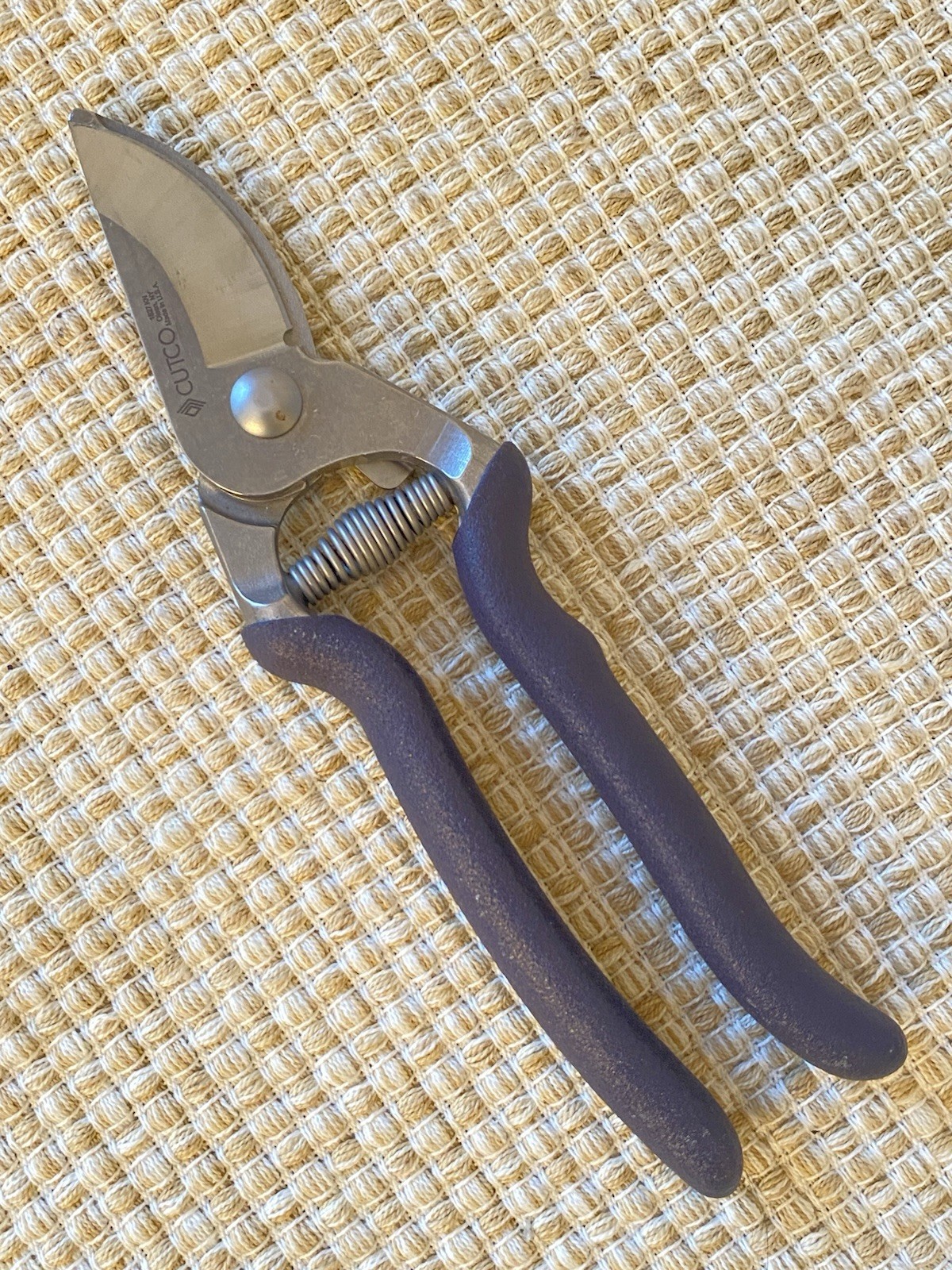 Nice Cutco 1527 Bypass Garden Pruners Carbon Stainless Blades Shears Trimmers H
