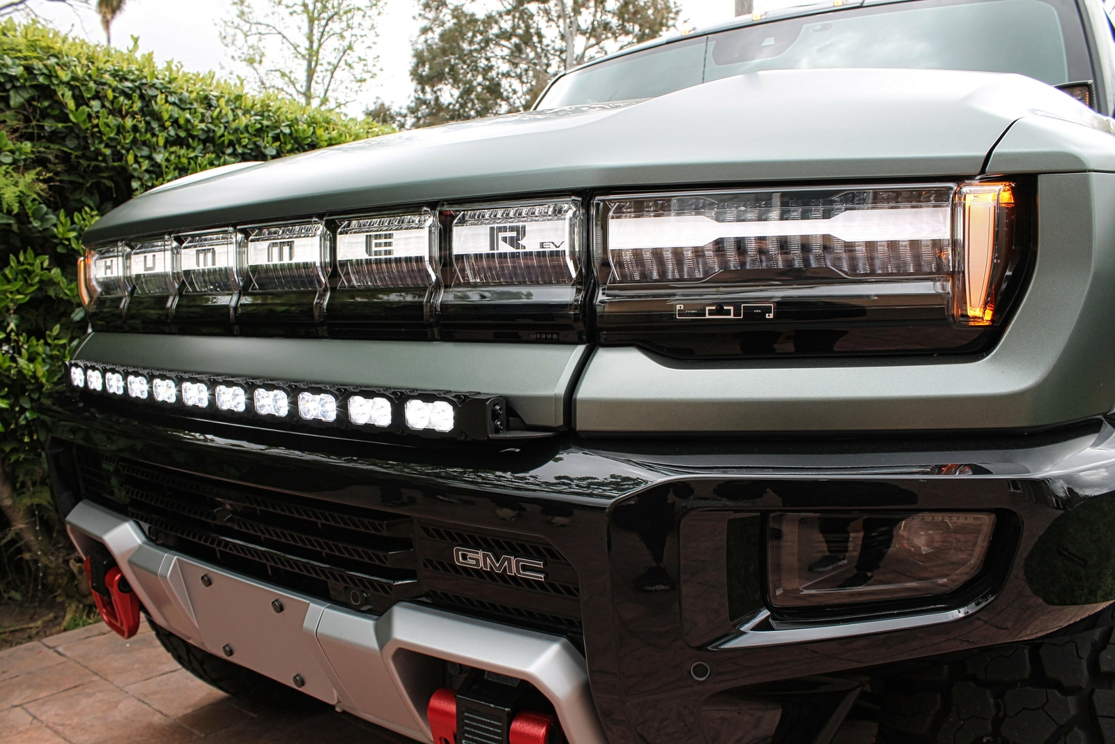 M&R Automotive 2022+ GMC Hummer EV 40in Curved Light Bar-PRO M&R Automotive 2022+ GMC Hummer EV 40in Curved Light Bar-PRO