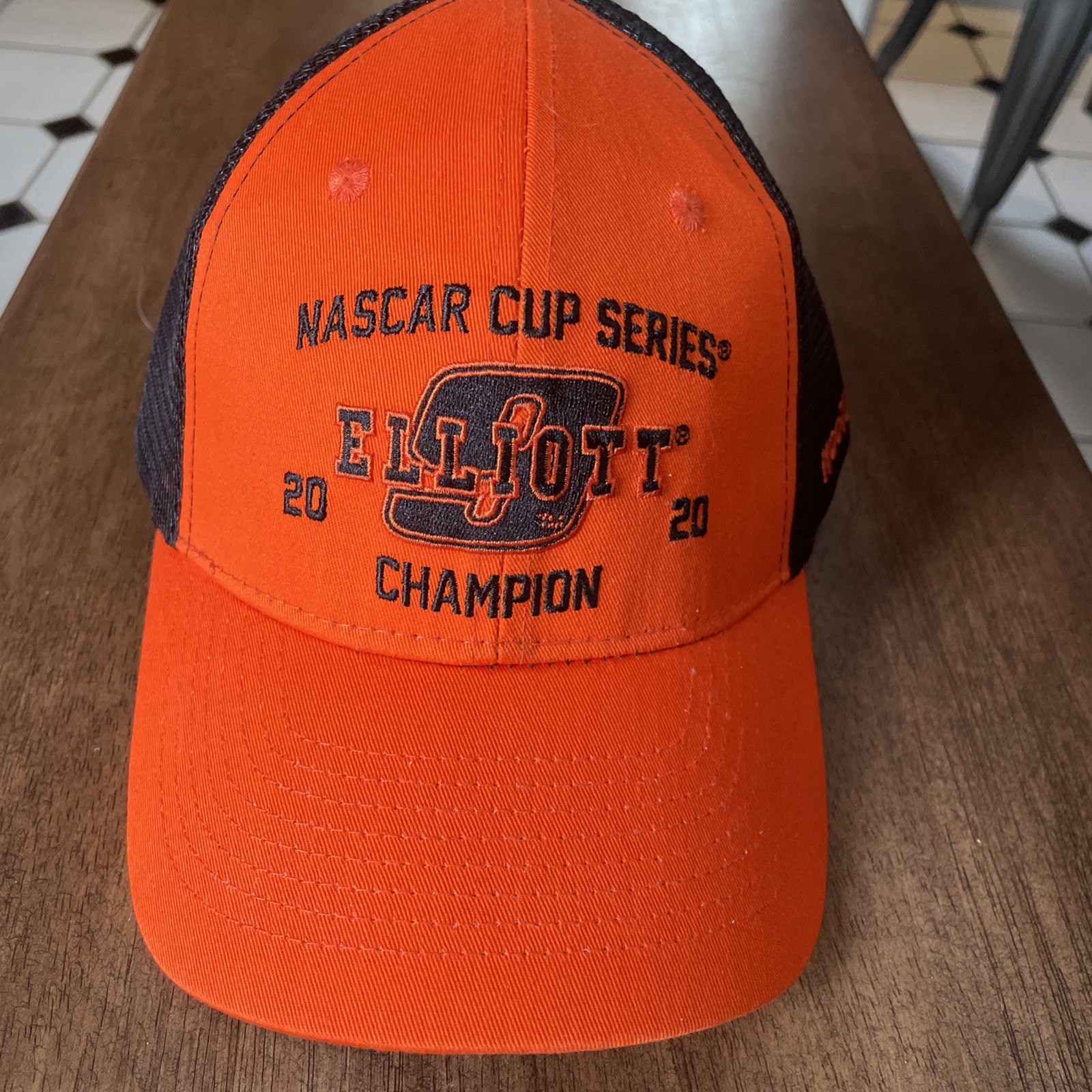 Chase Elliott #9 Hooters Racing Sponsor Hat Cap Trucker Mesh 2020 NASCAR Cup