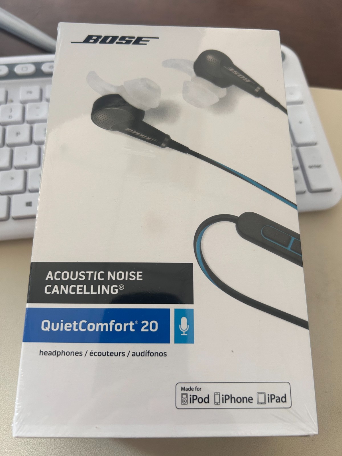 New Bos*e QuietComfort 20 Earbuds Noise Cancelling Headphones For iOS Black