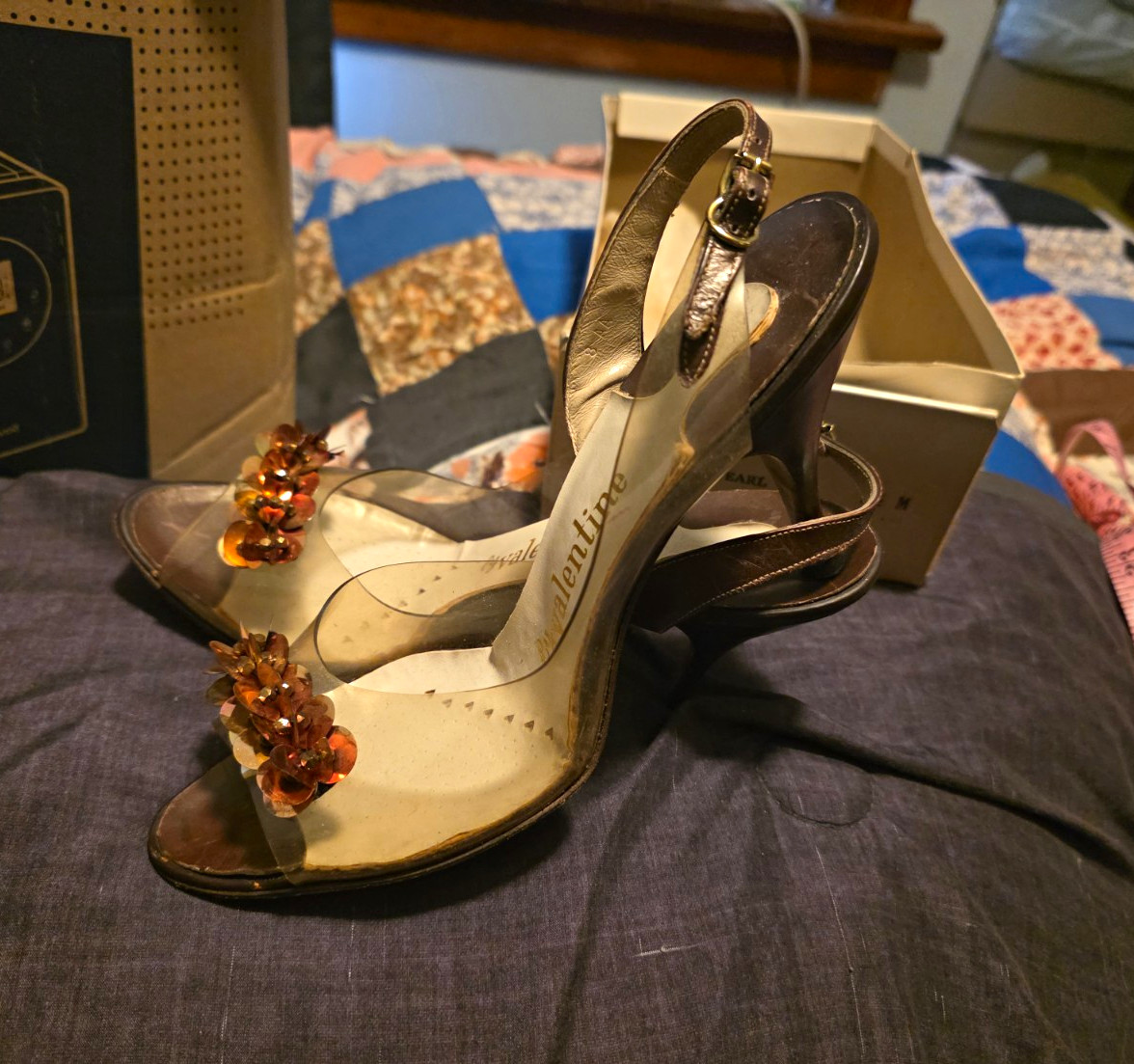 Valentine Women’s Bronze Strappy Slingback Open Toe Stiletto Heels, Sz 6.5 Valentine Women’s Bronze Strappy Slingback Open Toe Stiletto Heels, Sz 6.5