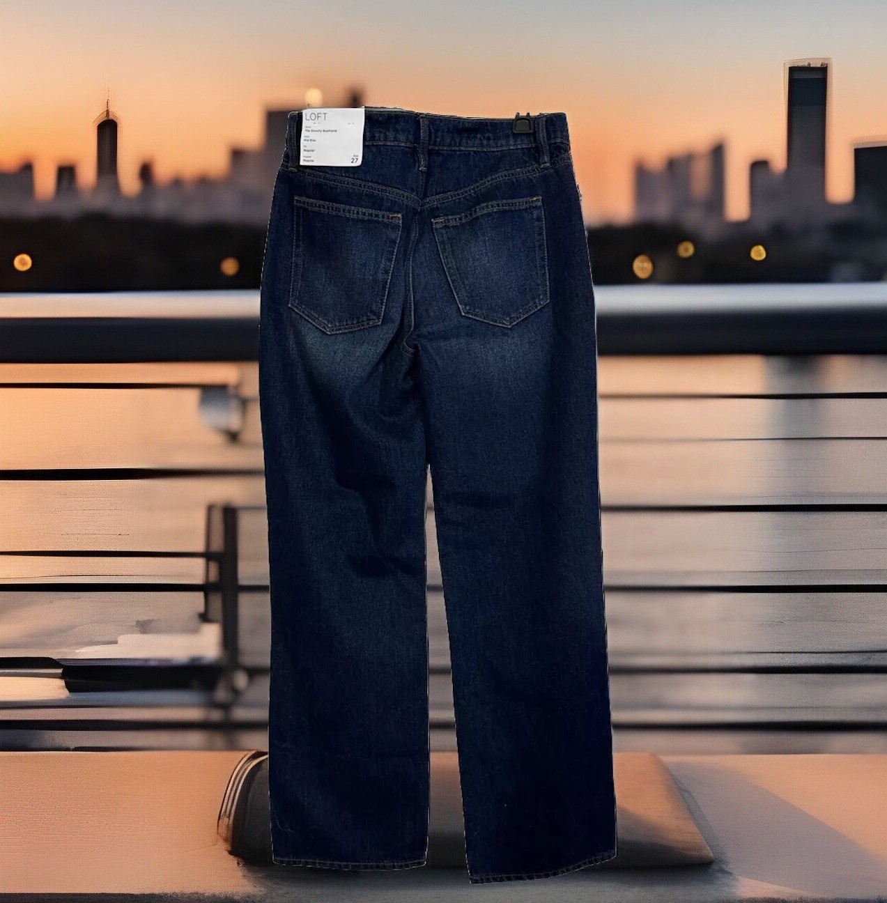 NWT Loft size 27 / 4 The Slouchy Boyfriend jeans 32\ NWT Loft size 27 / 4 The Slouchy Boyfriend jeans 32\