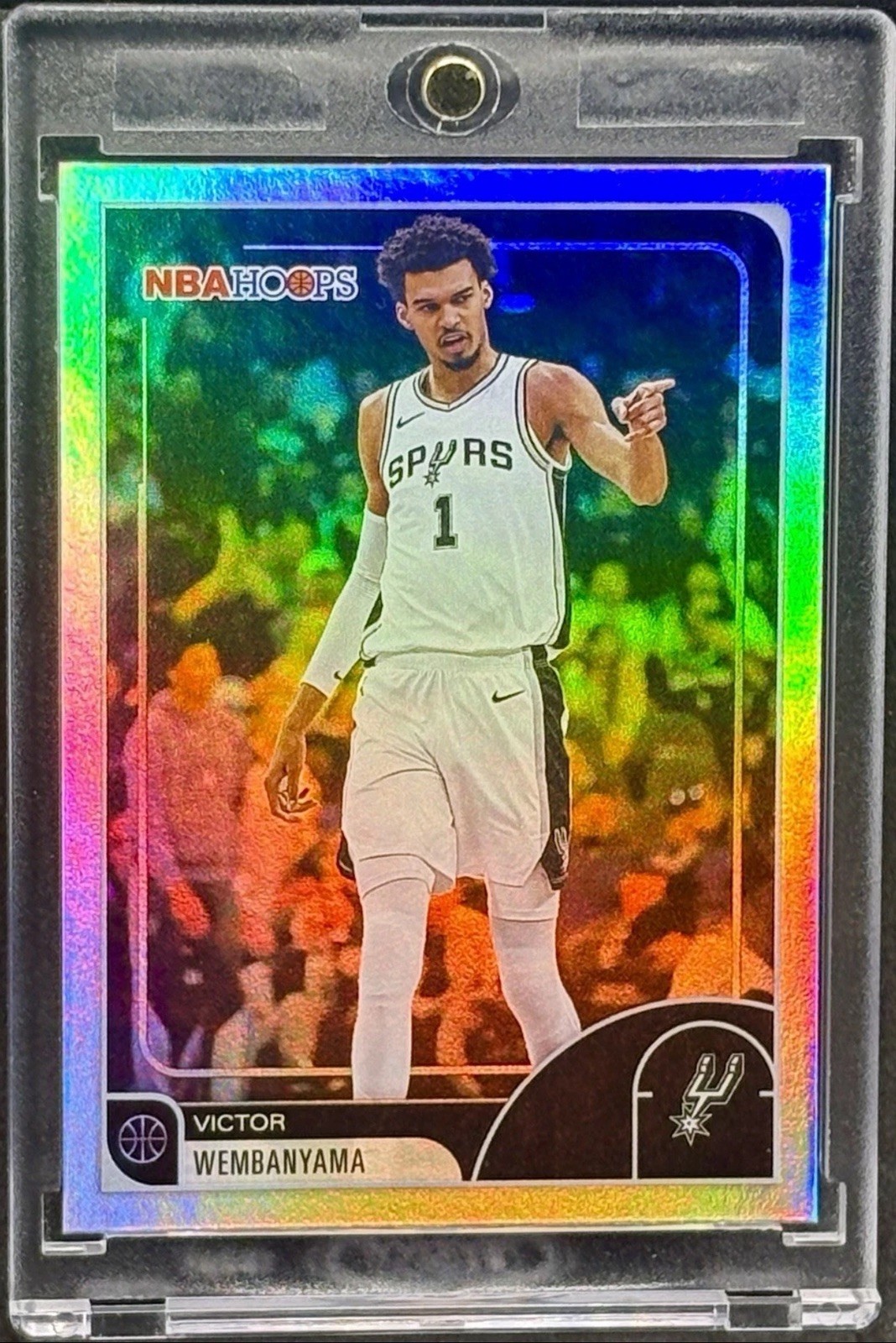 Victor Wembanyama RARE BLACK REFRACTOR INVESTMENT CARD TOPPS SPURS MINT