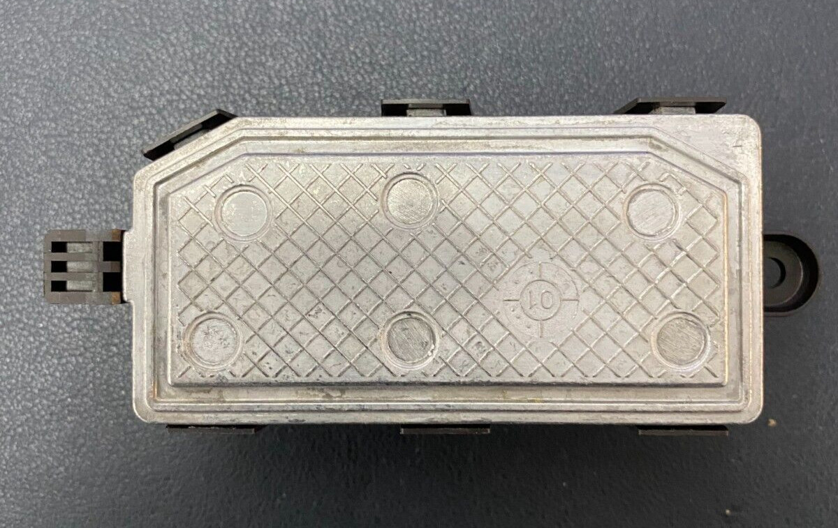 FoMoCo / OEM RU826 NEW Blower Motor Control Module / Resistor