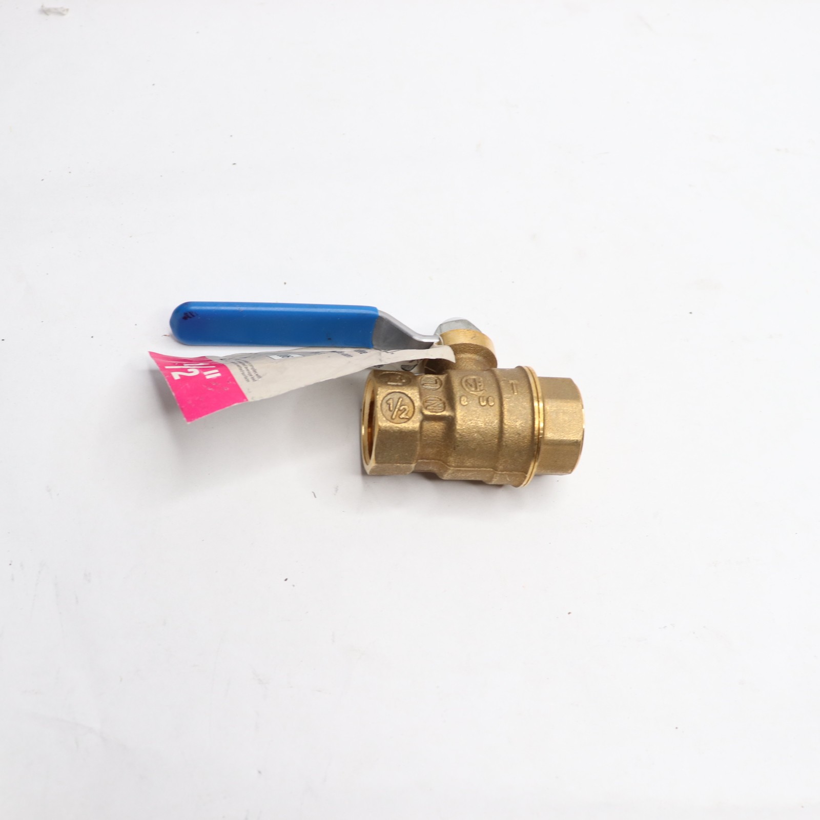 Everbilt 1/2 in. Brass FPT Full Port Threaded Ball Valve