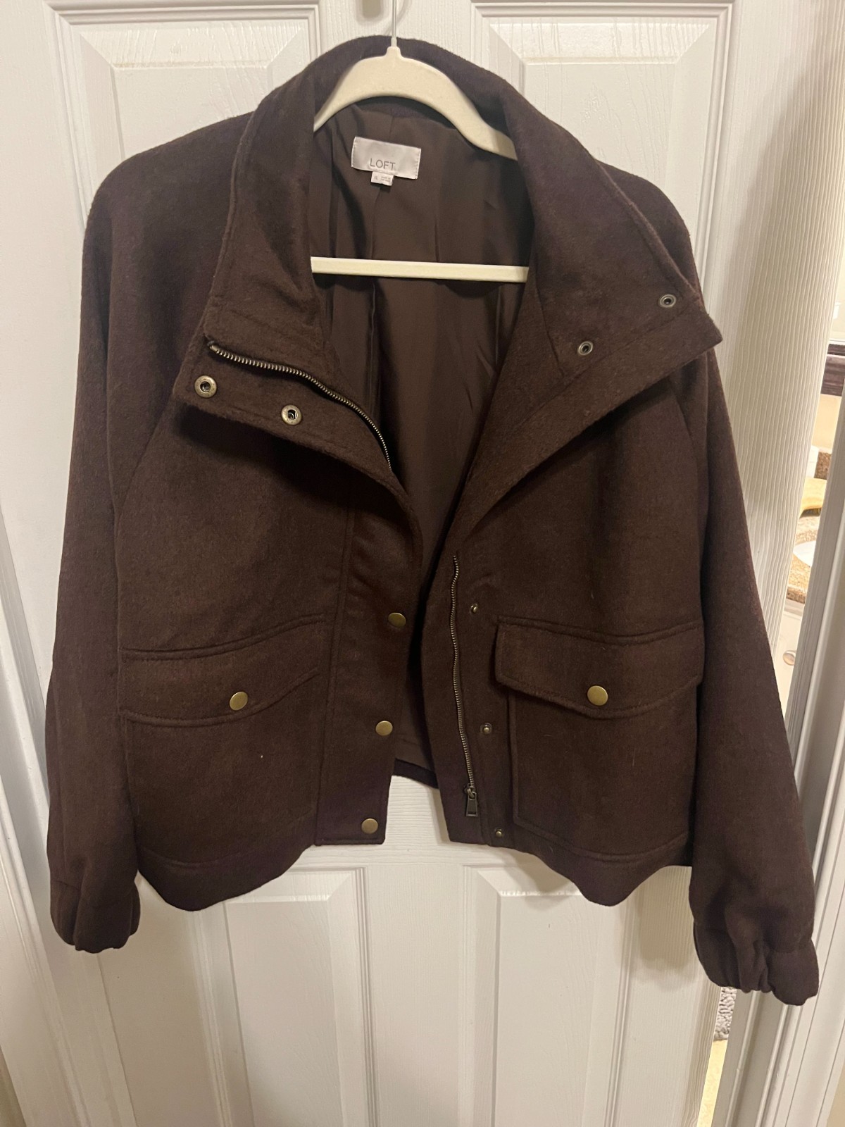 LOFT Brown Women\'s Jacket Size XL, Great for winter, elastic cuffs