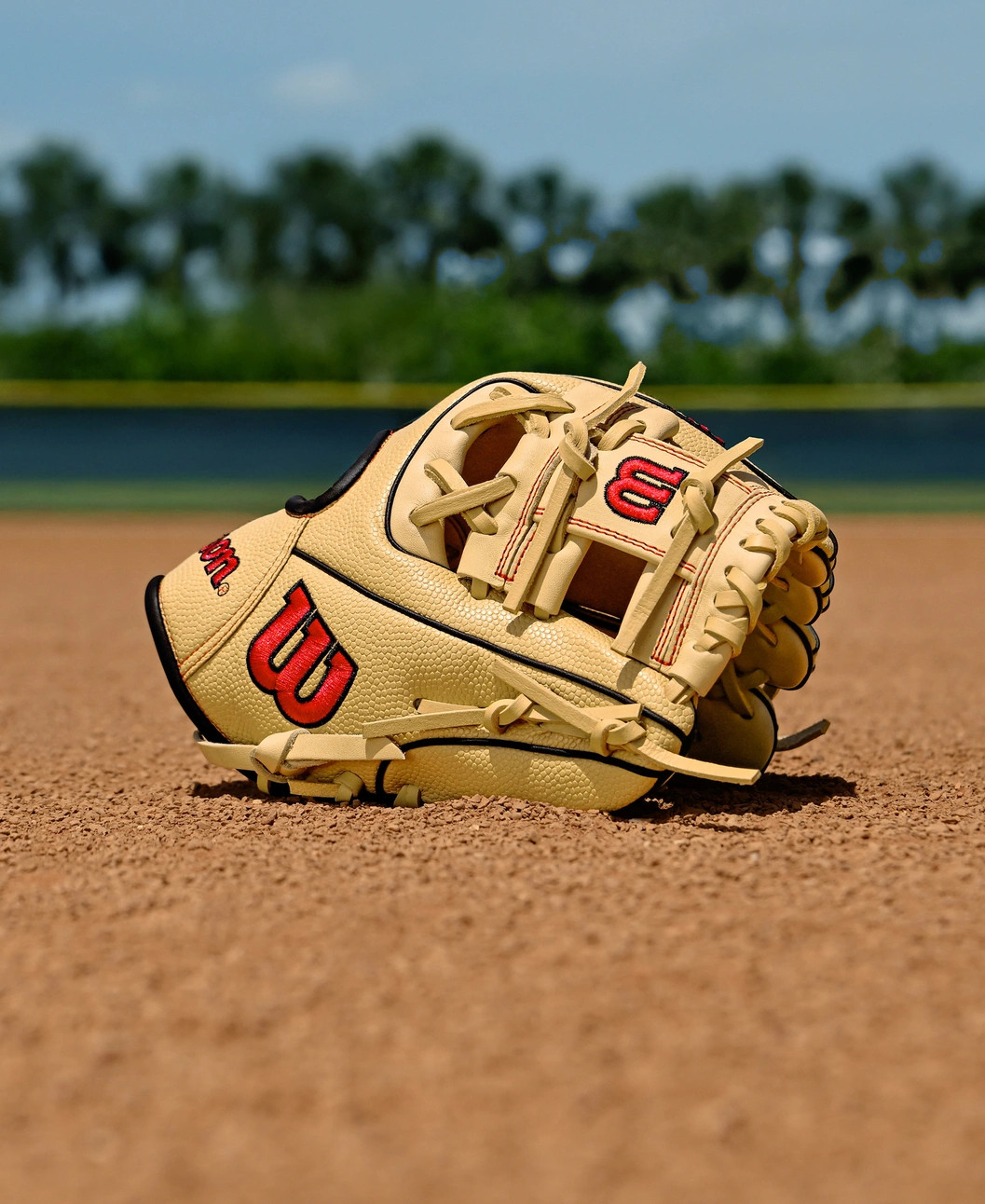 WILSON 2026 A1000 PF11 11” INFIELD BASEBALL GLOVE