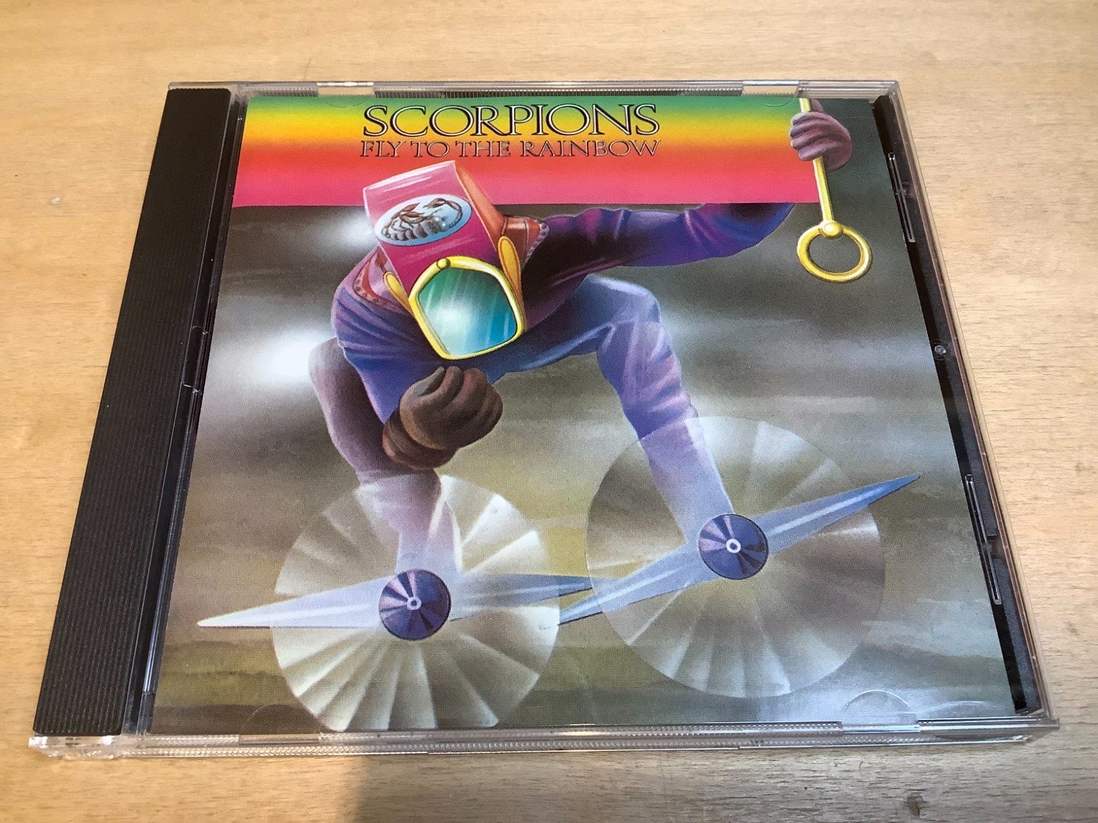 SCORPIONS - Fly to the Rainbow CD (RCA, 1999) German Press Excellent Condition SCORPIONS - Fly to the Rainbow CD (RCA, 1999) German Press Excellent Condition
