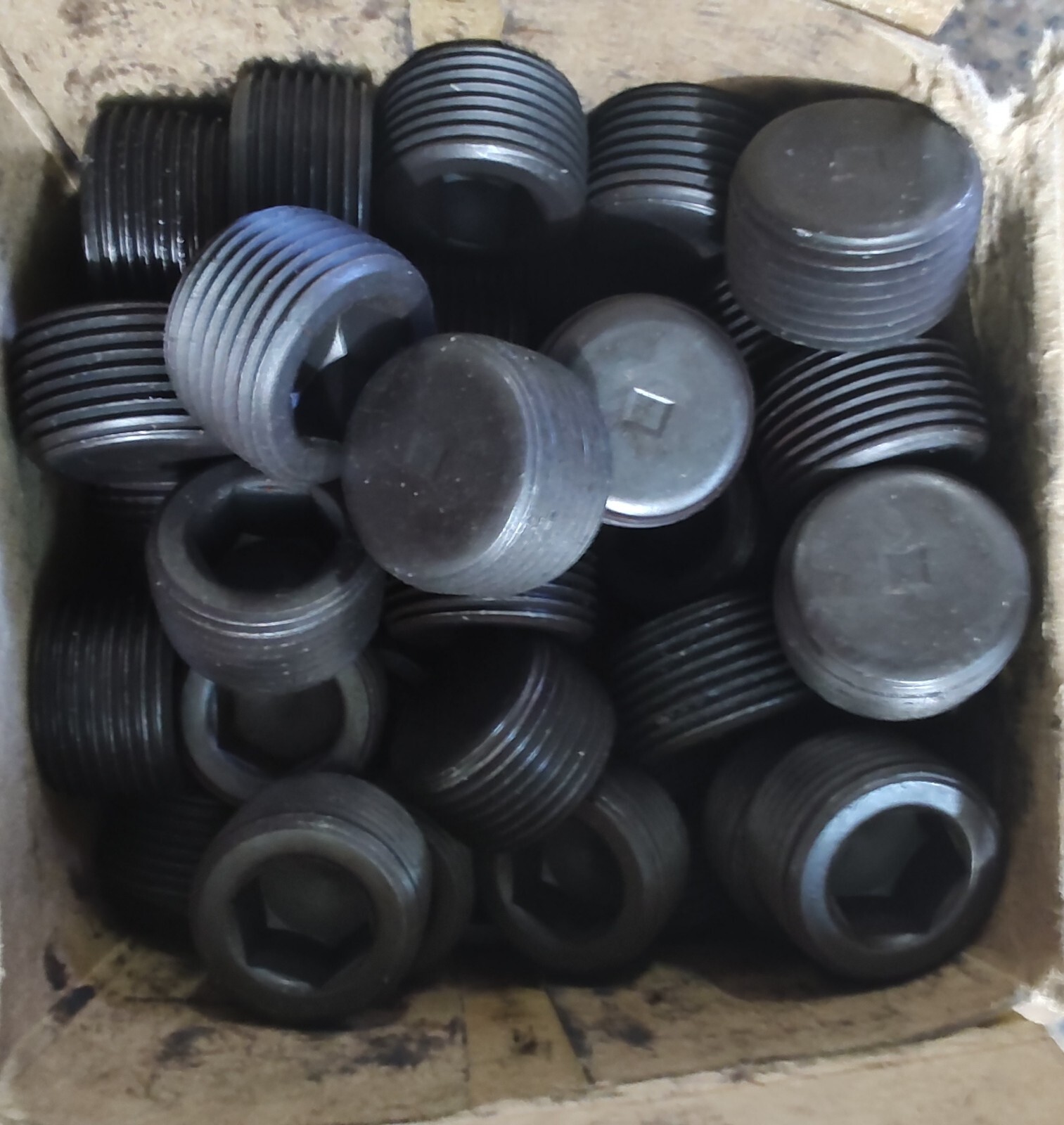 HOLO-KROME 3/4-14 NPTF SOCKET PRESSURE PLUGS