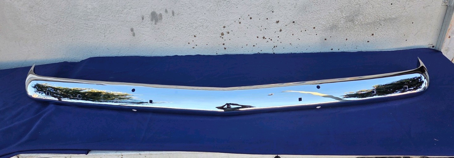 Original 1955, 1956 Ford Thunderbird Front Bumper. Chrome Front Bumper. Original 1955, 1956 Ford Thunderbird Front Bumper. Chrome Front Bumper.