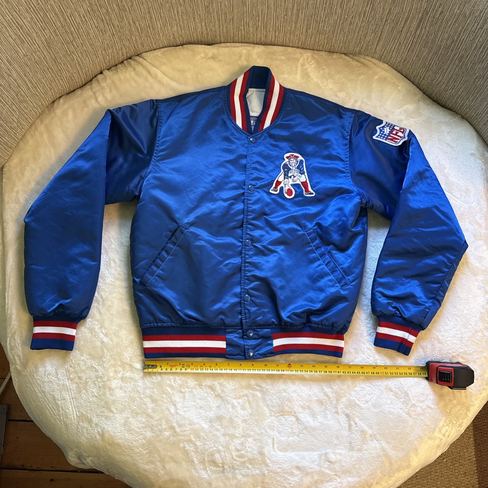 Vintage New England Patriots Starter Jacket Size medium  