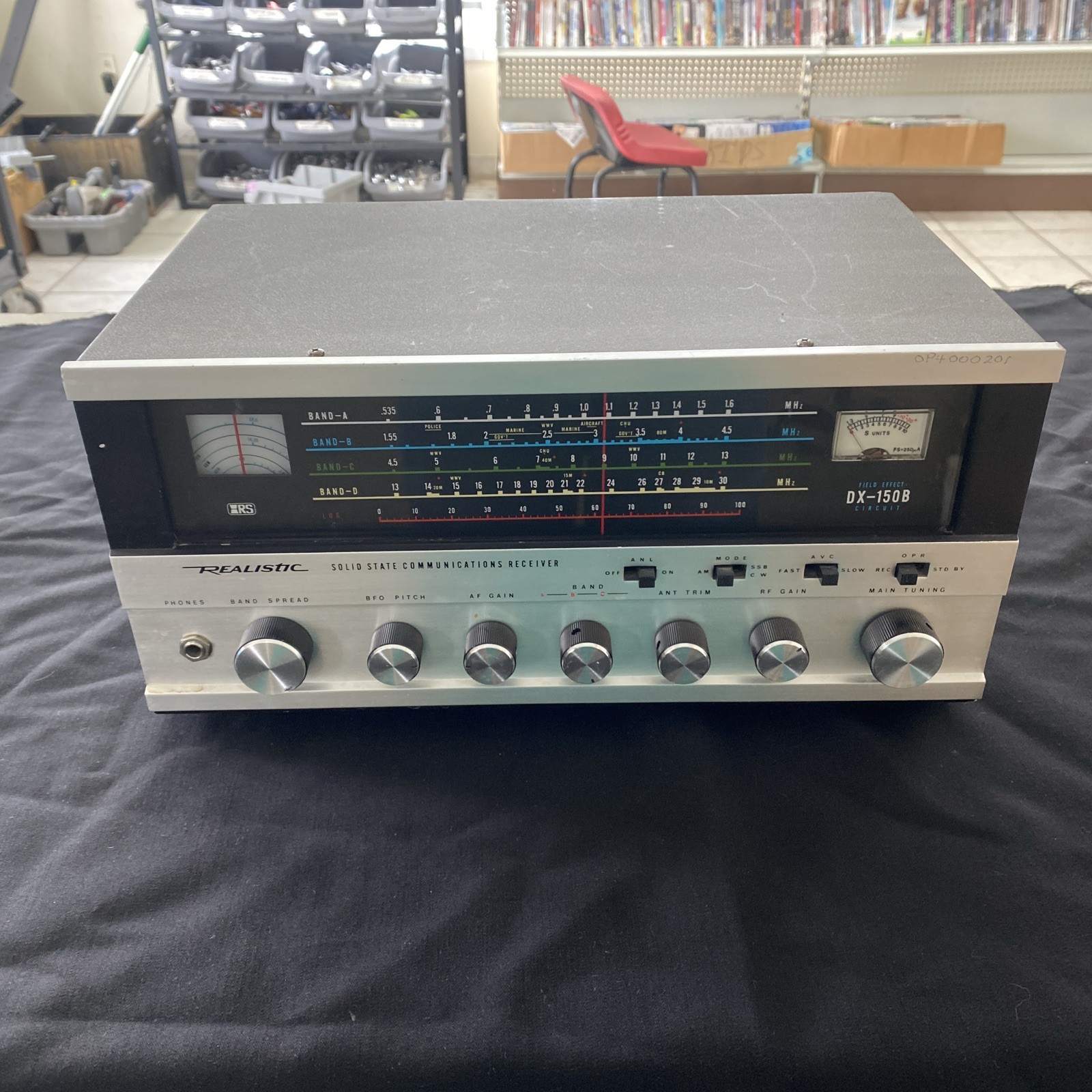 Realistic DX-150B Solid State Communications Receiver Japan Realistic DX-150B Solid State Communications Receiver Japan