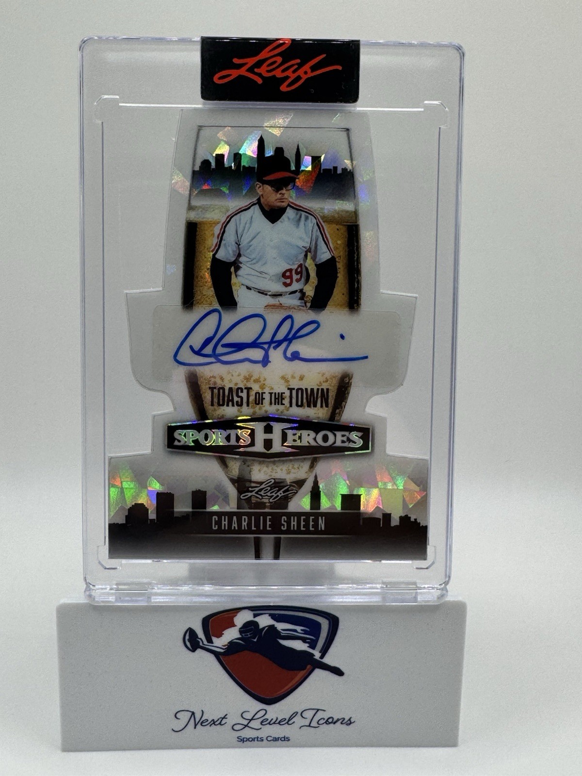 Leaf 2026 Sports Heroes Toast of the Town Charlie Sheen TT-CS1 Auto 1/1