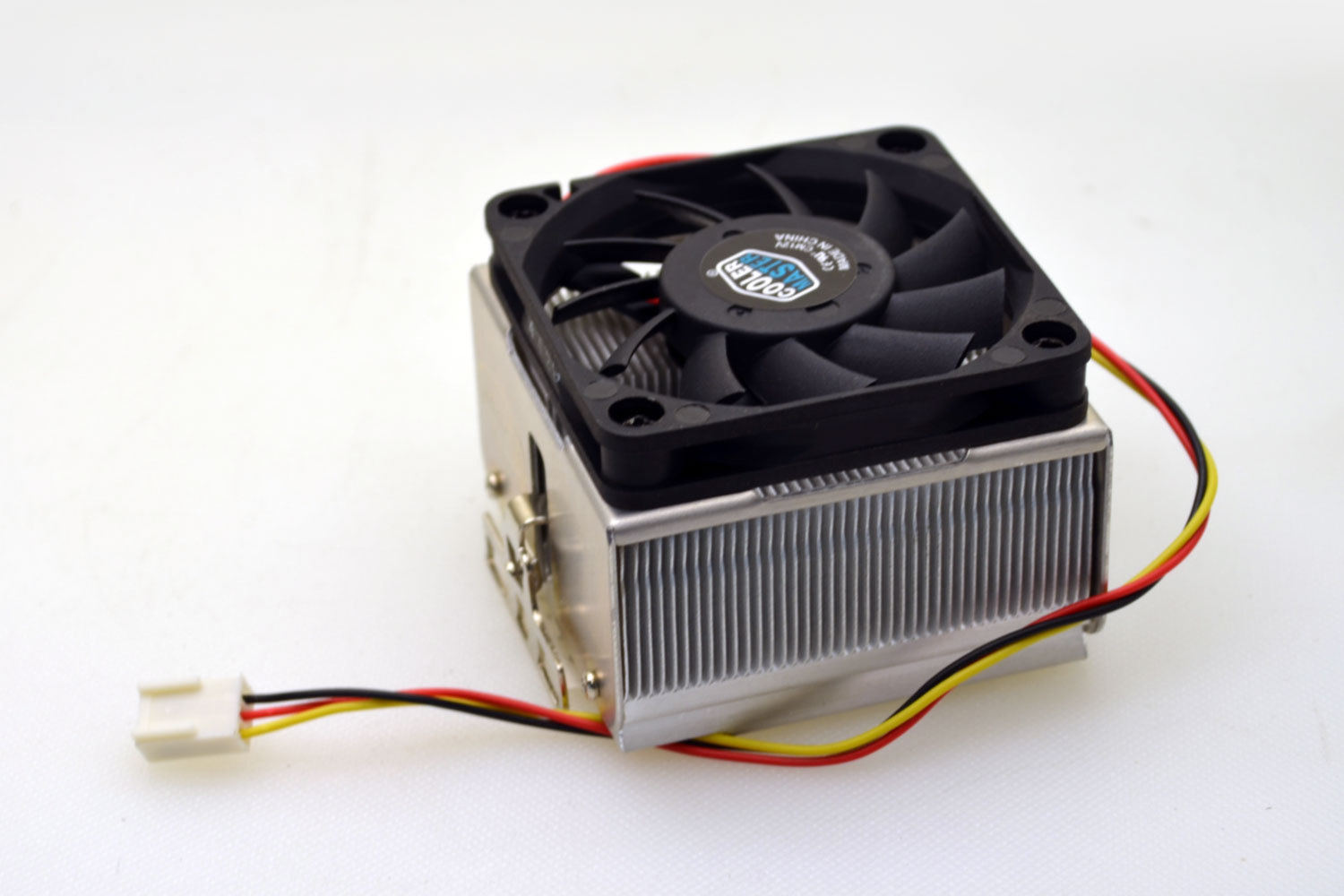 Cooler Master Socket-370 Cooling Fan MicroFin Heat Sink (Quiet Fan) Cooler Master Socket-370 Cooling Fan MicroFin Heat Sink (Quiet Fan)