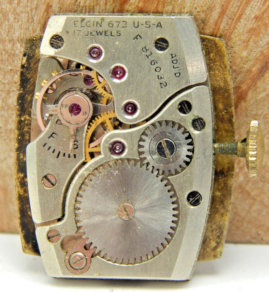 Vintage 1951 Elgin 673 17 jewel adjusted art deco wrist watch movement with dial
