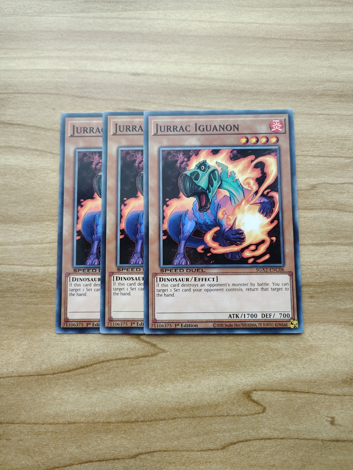 Yu-Gi-Oh - Jurrac Iguanon 3X - Complete Playset - Near Mint - SGX2-ENC06 Yu-Gi-Oh - Jurrac Iguanon 3X - Complete Playset - Near Mint - SGX2-ENC06