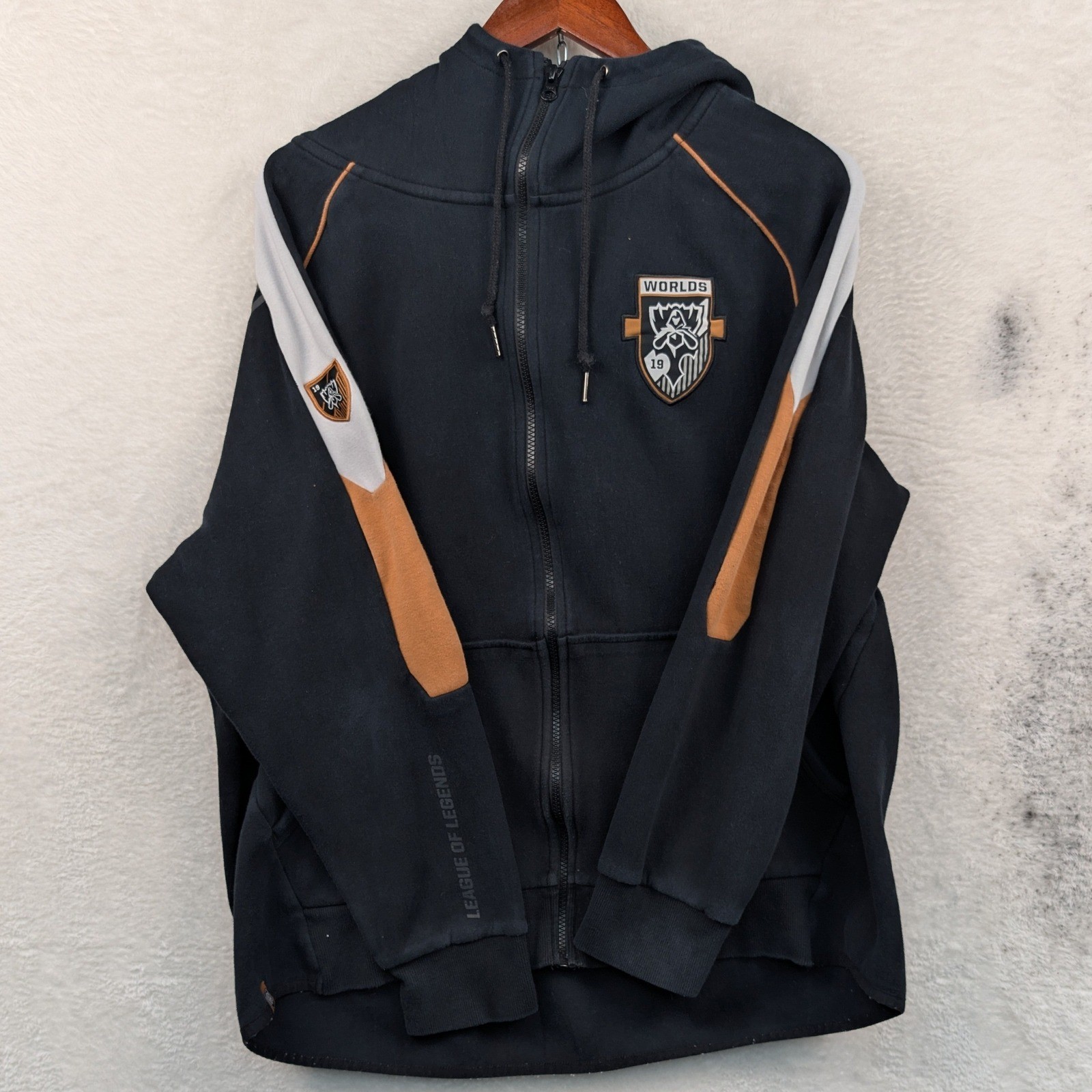 Riot Games Hoodie Men\'s XL Black League of Legends Worlds 2019 Esports Techwear