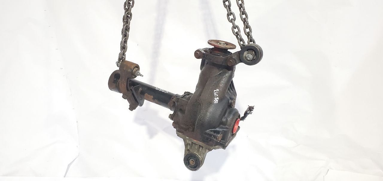 2003 2007 Lexus LX470 OEM Front Carrier Assembly