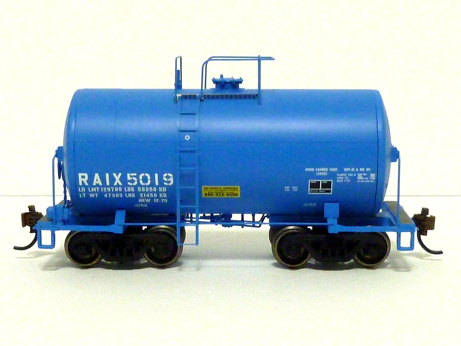 Athearn HO RAIX NACC 8K Beer Can Tank Car #5019 -NIB Athearn HO RAIX NACC 8K Beer Can Tank Car #5019 -NIB