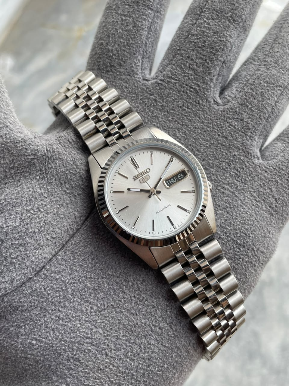 vintage seiko 5 Fluted bezel automatic stainless steel cal 7009-3111 mens japan