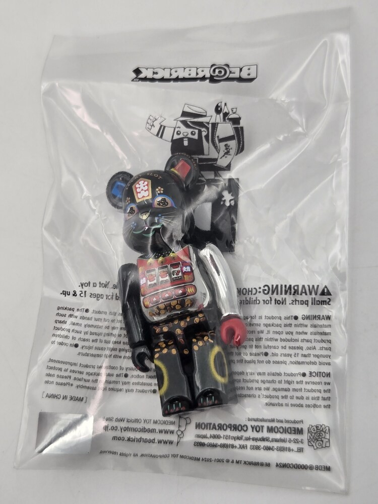 Medicom Be@rbrick 100% Lucky Cat Slot Machine 2024 New in Sealed Bag
