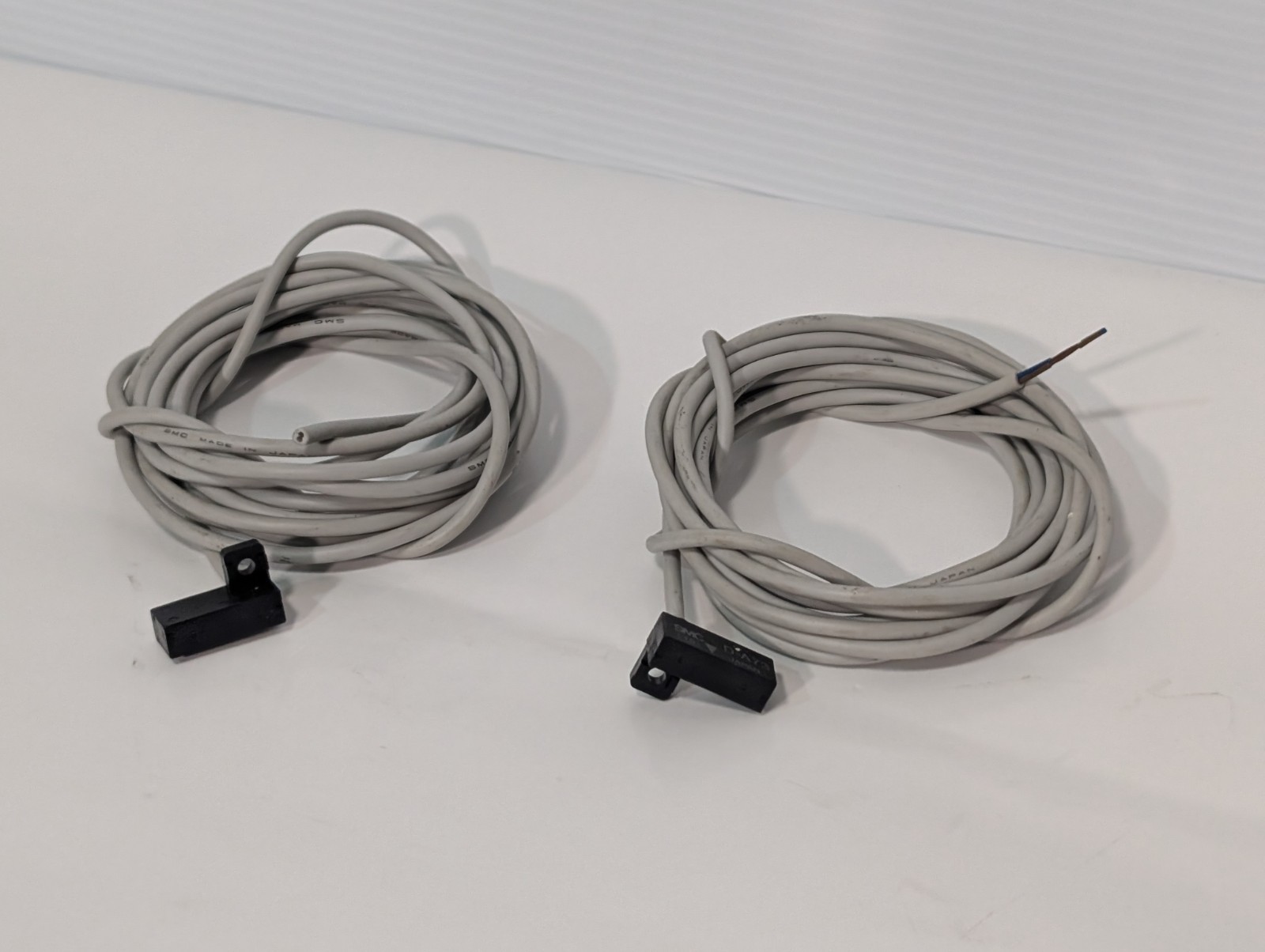 Lot of 2 SMC D-A73 DA73 Auto Reed Switches, Unused, Pre-Owned, As Shown Lot of 2 SMC D-A73 DA73 Auto Reed Switches, Unused, Pre-Owned, As Shown