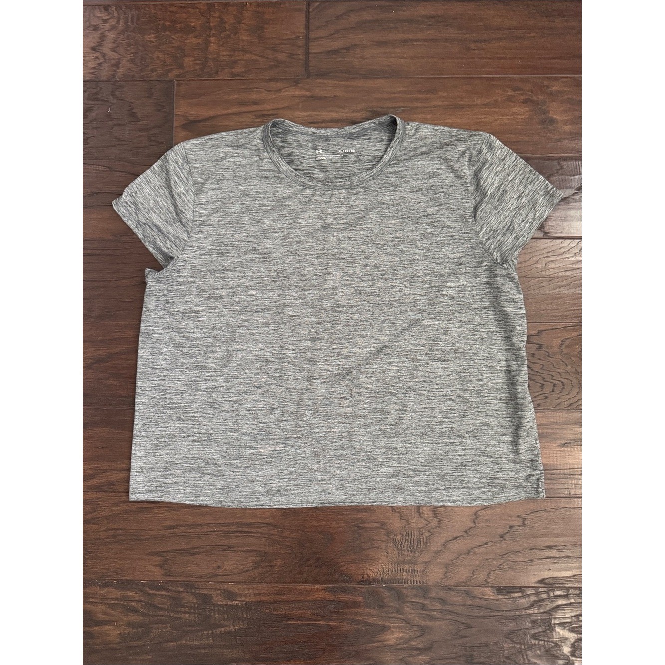 Under Armour Tee Women\'s XL Gray Heather Short Sleeve Performance Under Armour Tee Women\'s XL Gray Heather Short Sleeve Performance