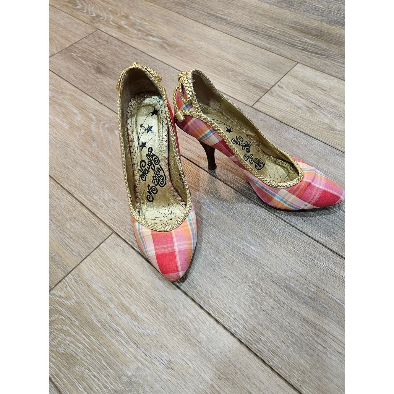 Naughty Monkey Pink Plaid Pointed Toe Heels Size 7