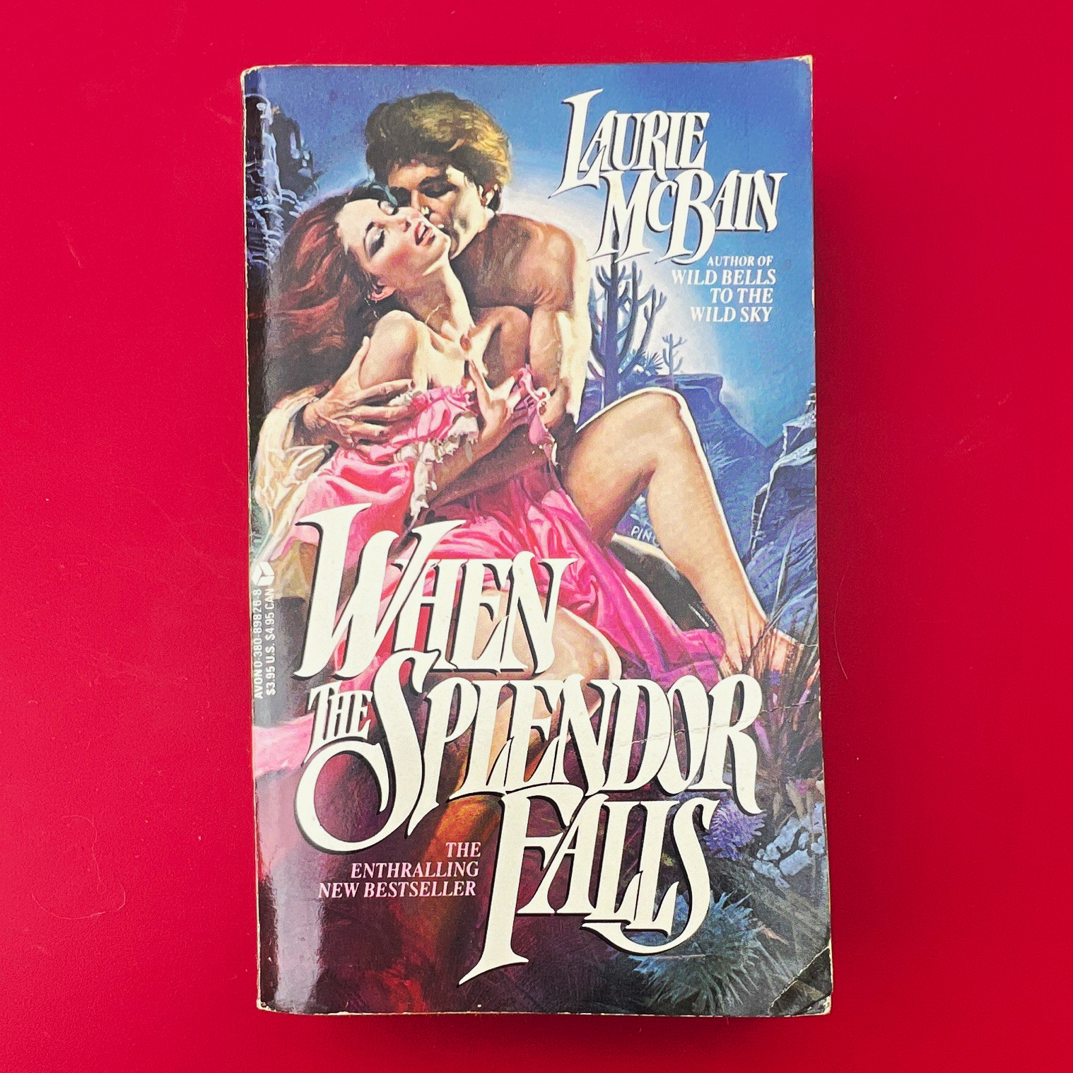 When the Splendor Falls by Laurie McBain (Romance Fiction) Paperback English