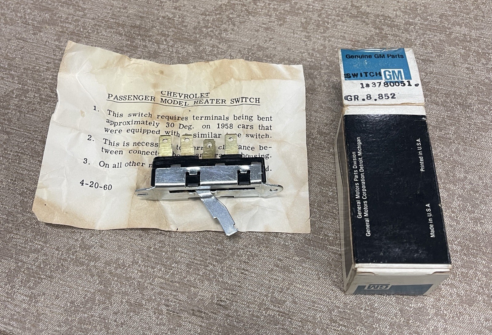 NOS 1959 1960 1961 1962 Chevrolet Impala & Impala SS Heater Switch Assembly NOS 1959 1960 1961 1962 Chevrolet Impala & Impala SS Heater Switch Assembly