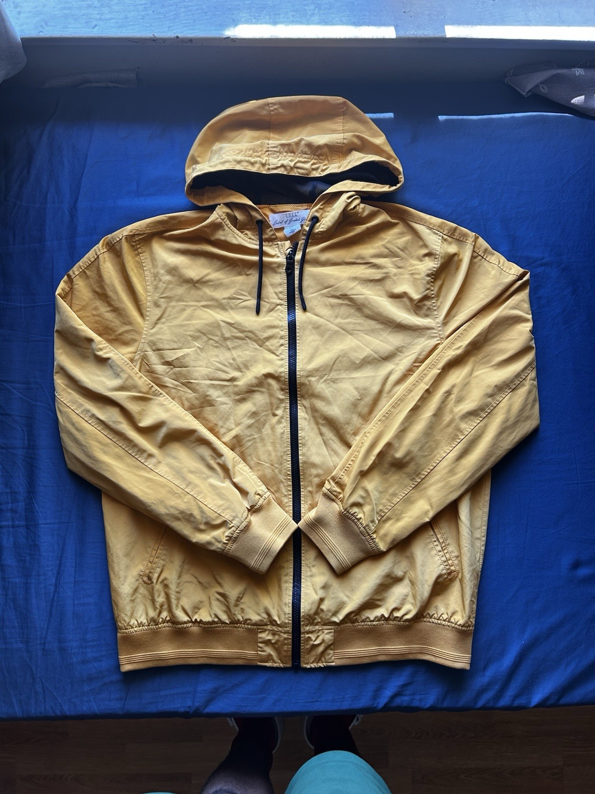 H&M L.O.G.G. Men’s Mustard Yellow Windbreaker Jacket Mesh Lined Full Zip Size L
