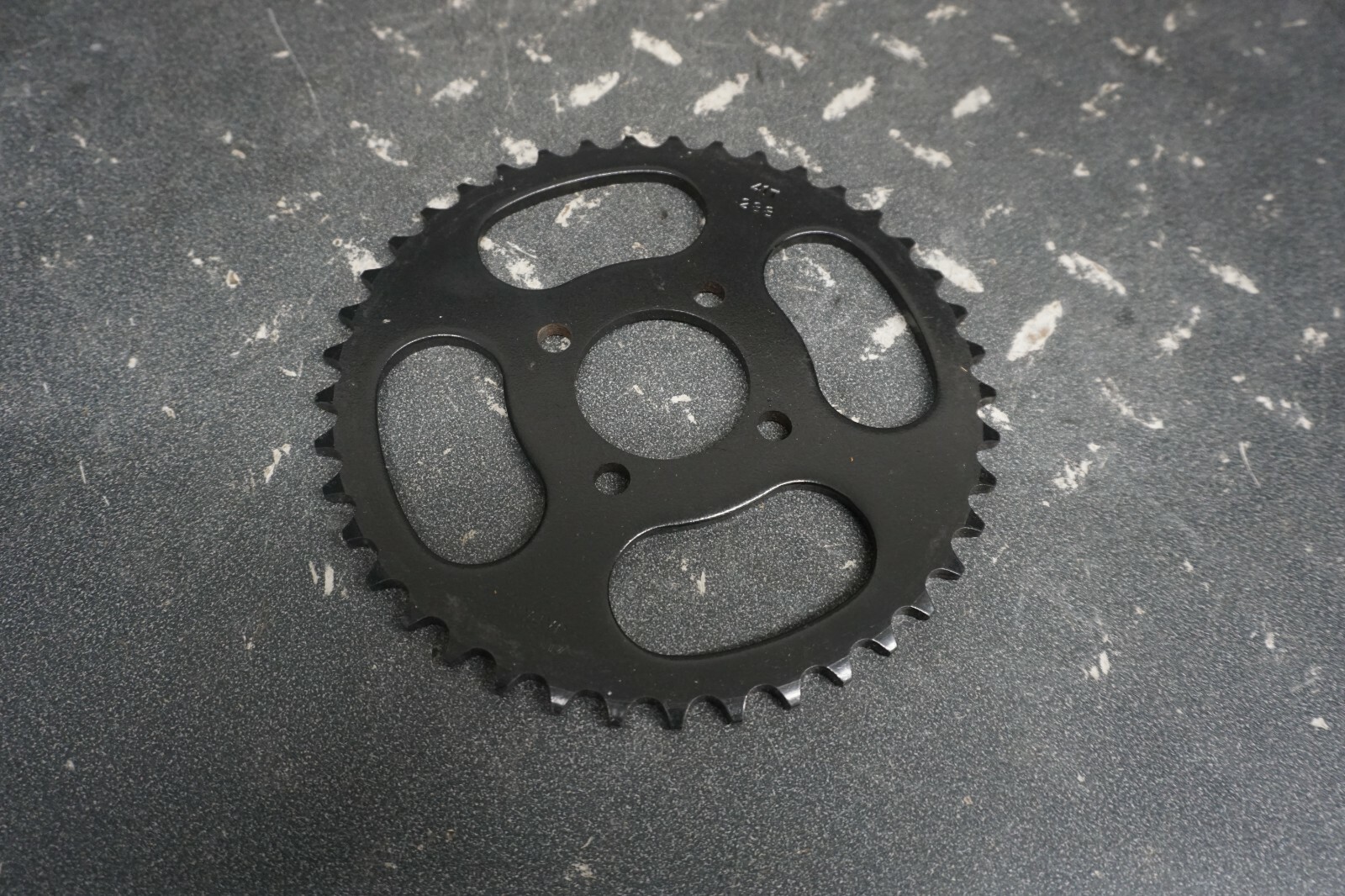 Sunstar (NEW) Rear Driven Sprocket Gear 41 Teeth NOS Yamaha