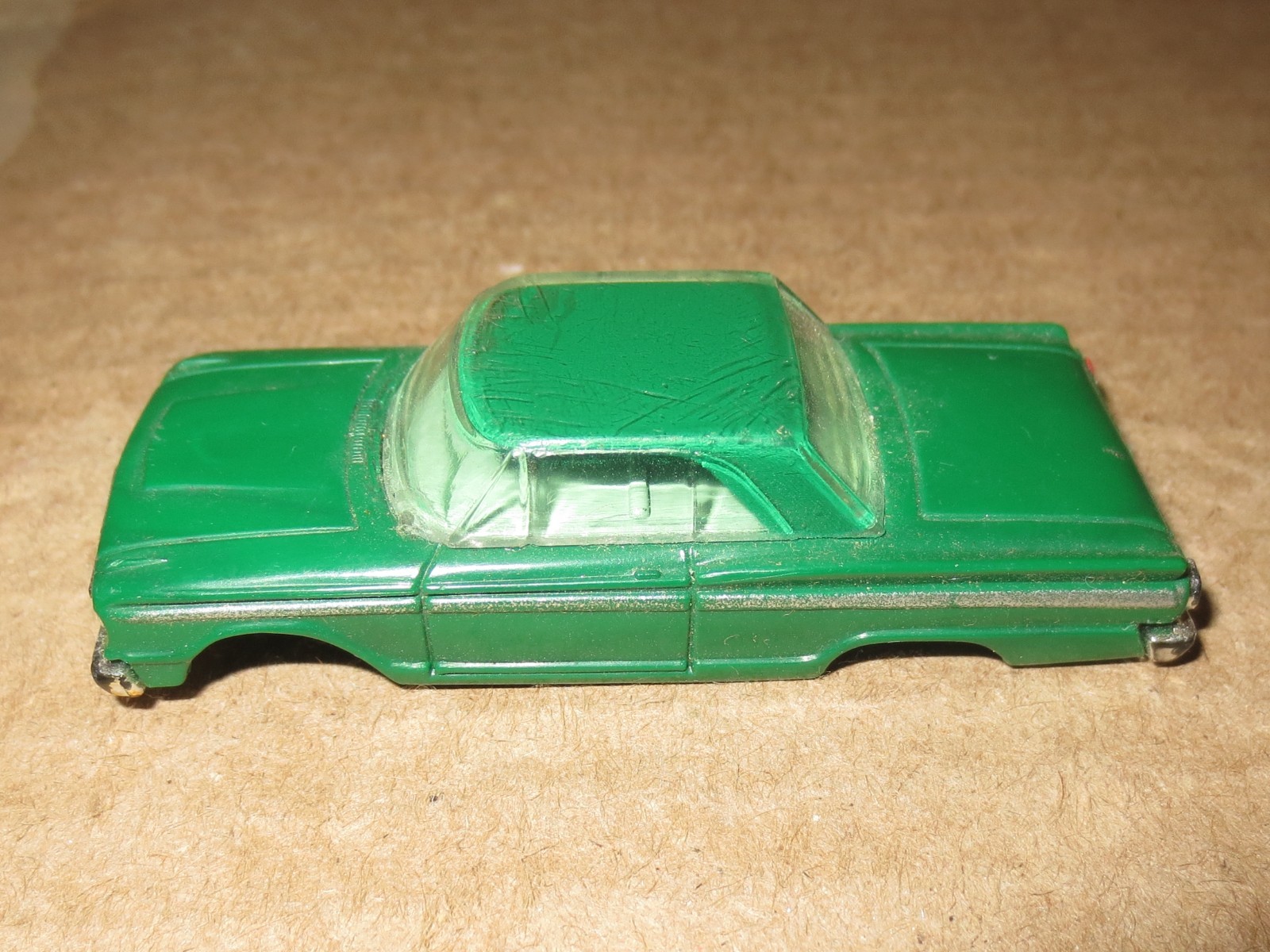 VINTAGE AURORA #1353 \'63 FORD FAIRLANE HO SLOT CAR BODY - GREEN, LT GREEN, GREEN