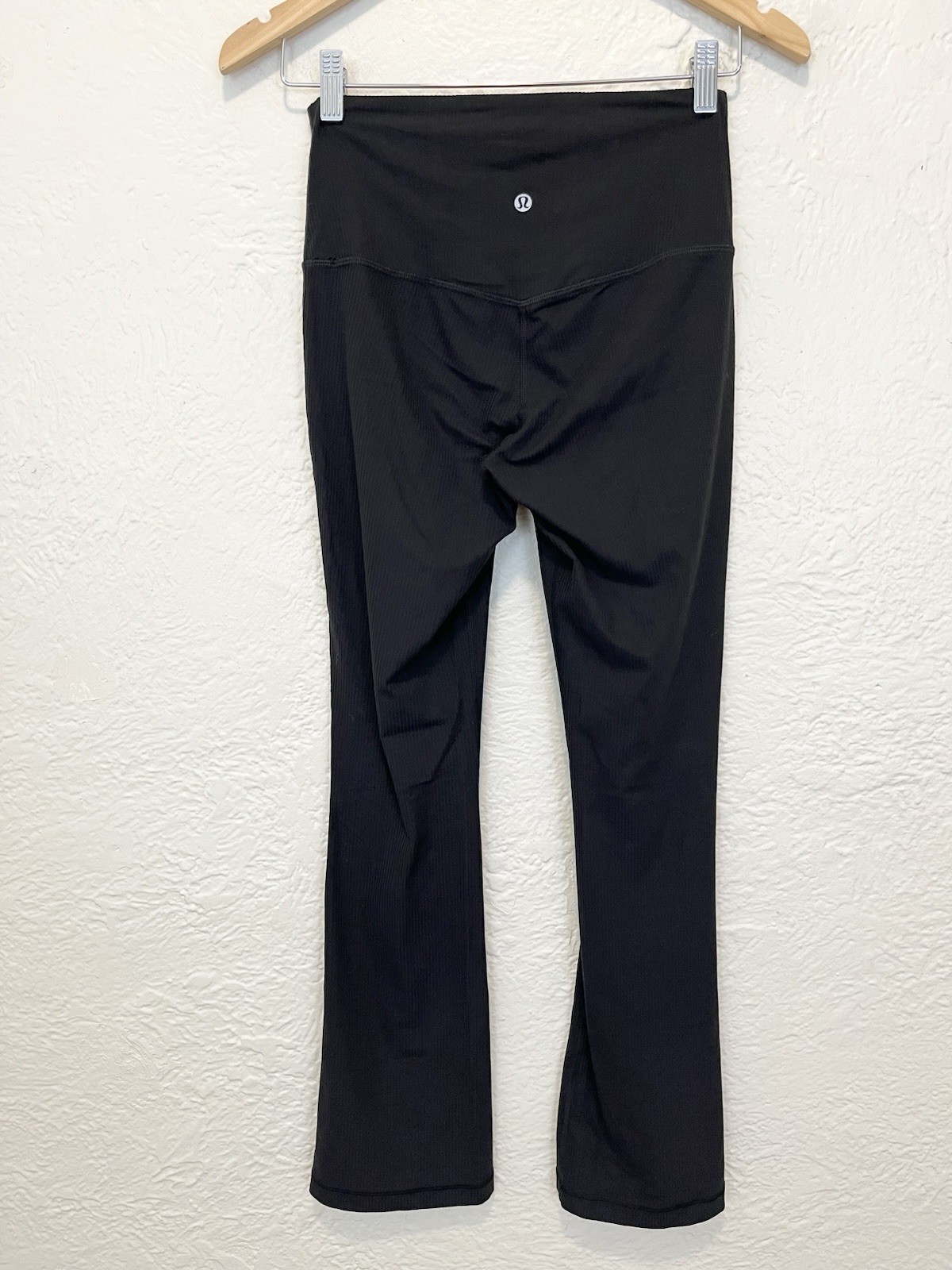 Lululemon Align High Rise Mini Flared Pants Ribbed Black Size 6 Regular Lululemon Align High Rise Mini Flared Pants Ribbed Black Size 6 Regular
