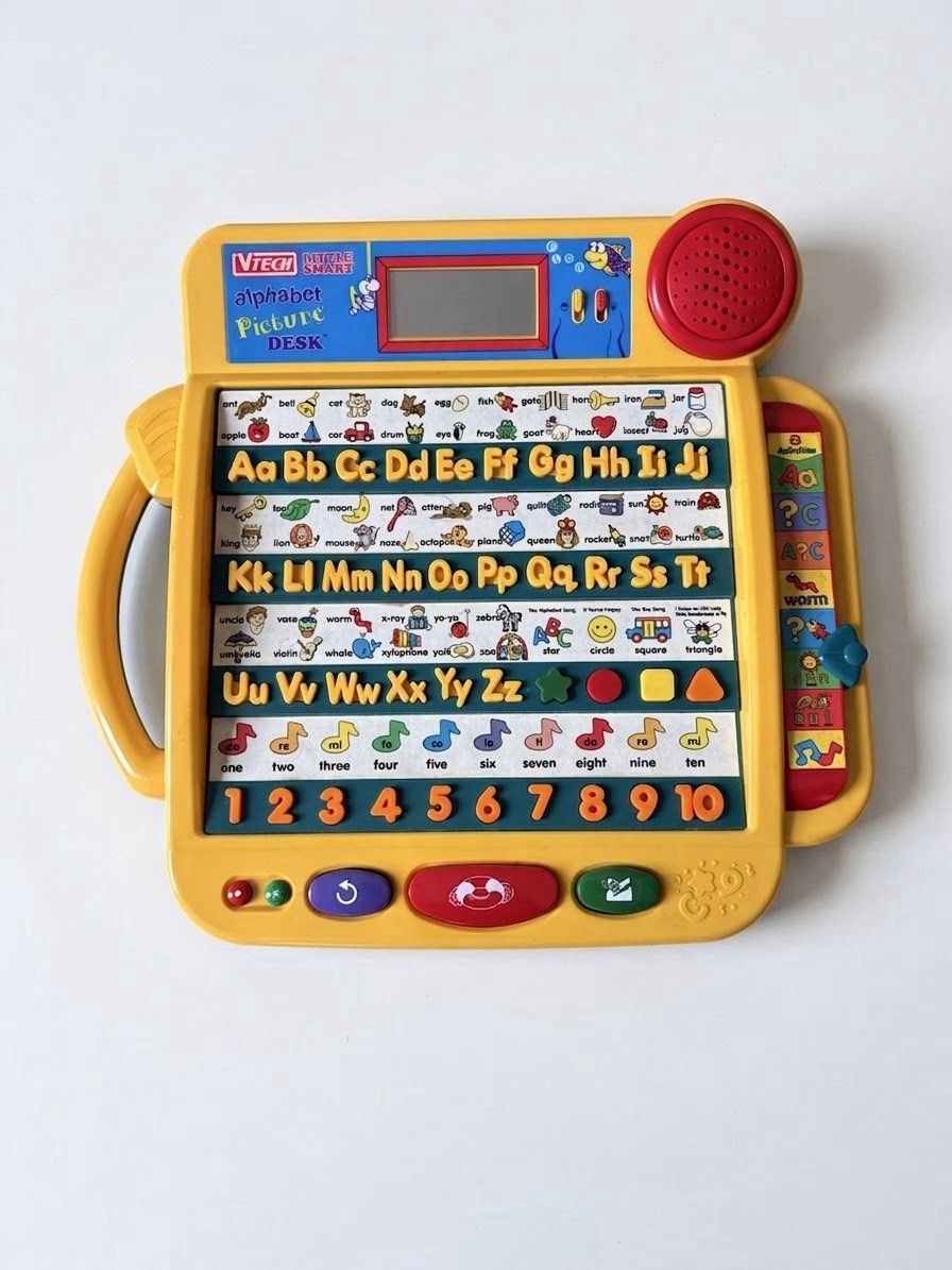 VTG 1990’s VTECH Little Smart Alphabet Picture Desk WORKS Clean Yellow Learning