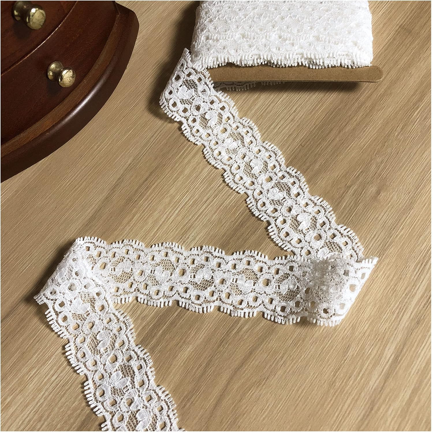 1.1 inch lace Trim, 10 Yards Long White Ribbon, Vintange Floral lace for Custume